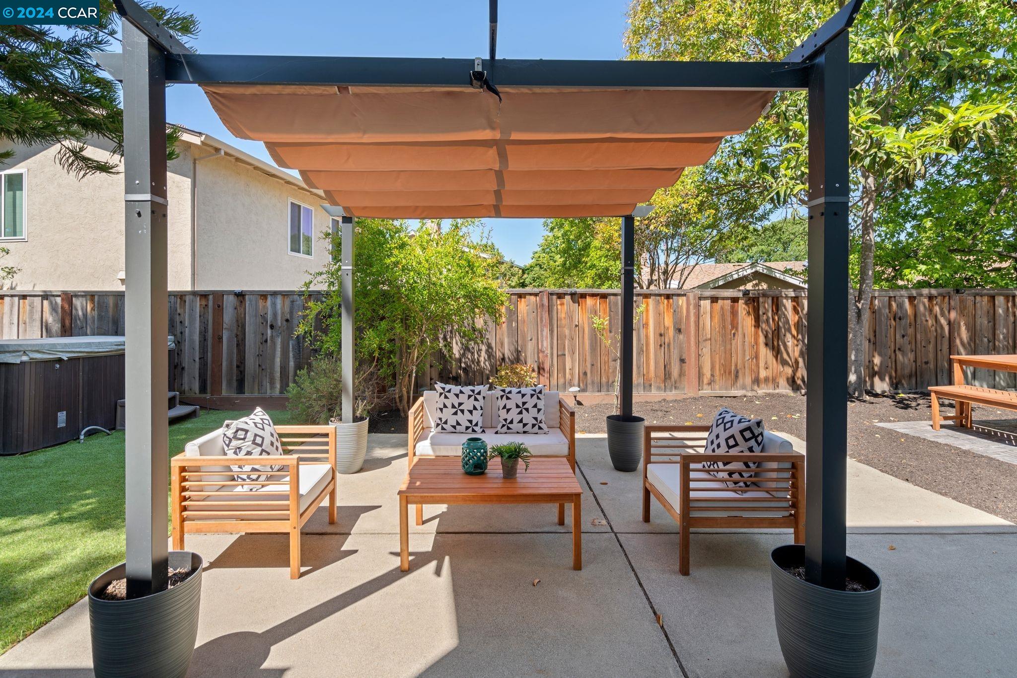 6352 Greenridge Court