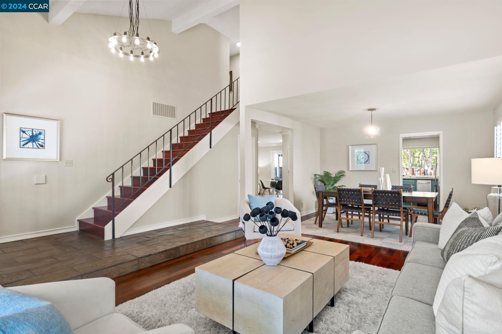 6352 Greenridge Court