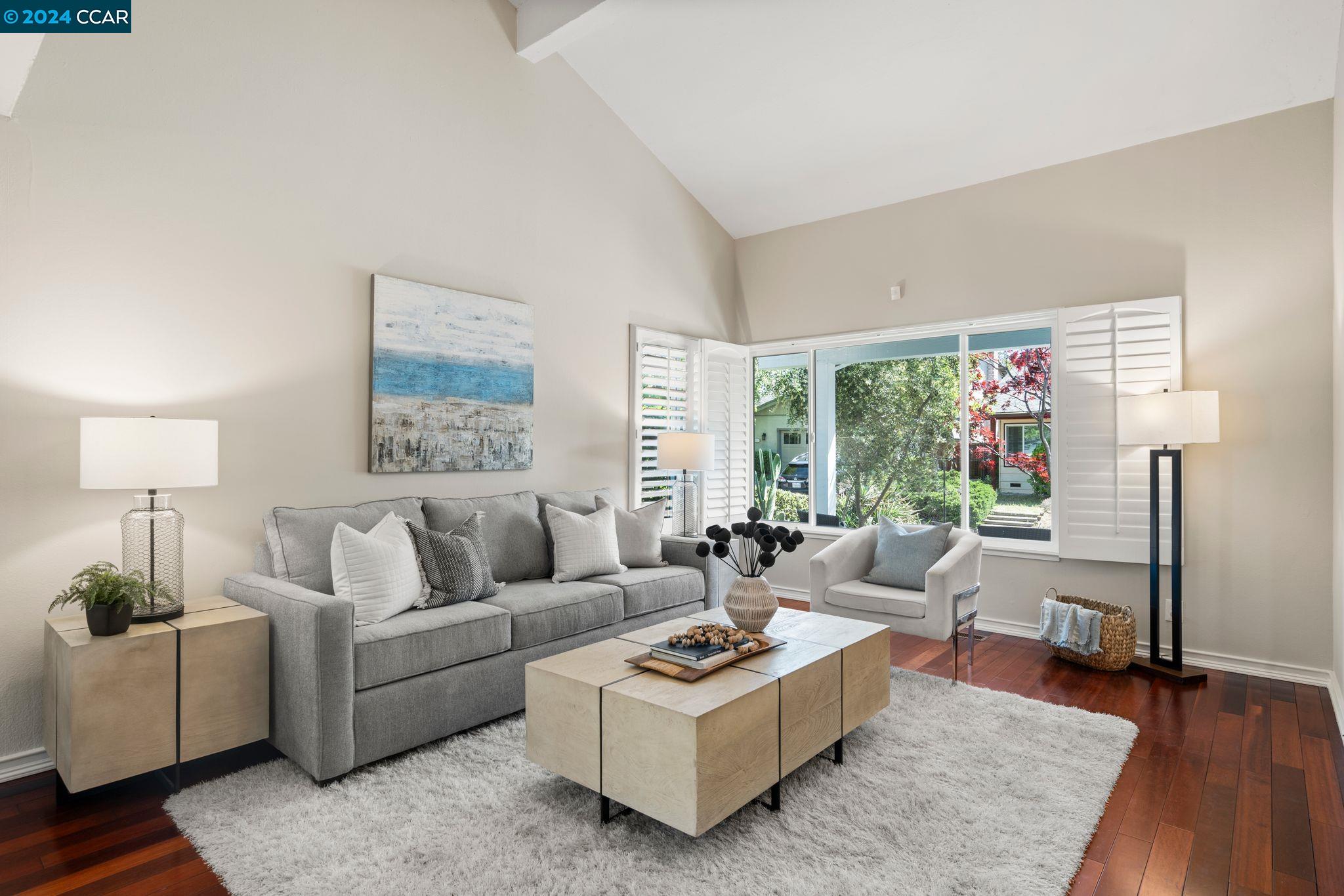 6352 Greenridge Court