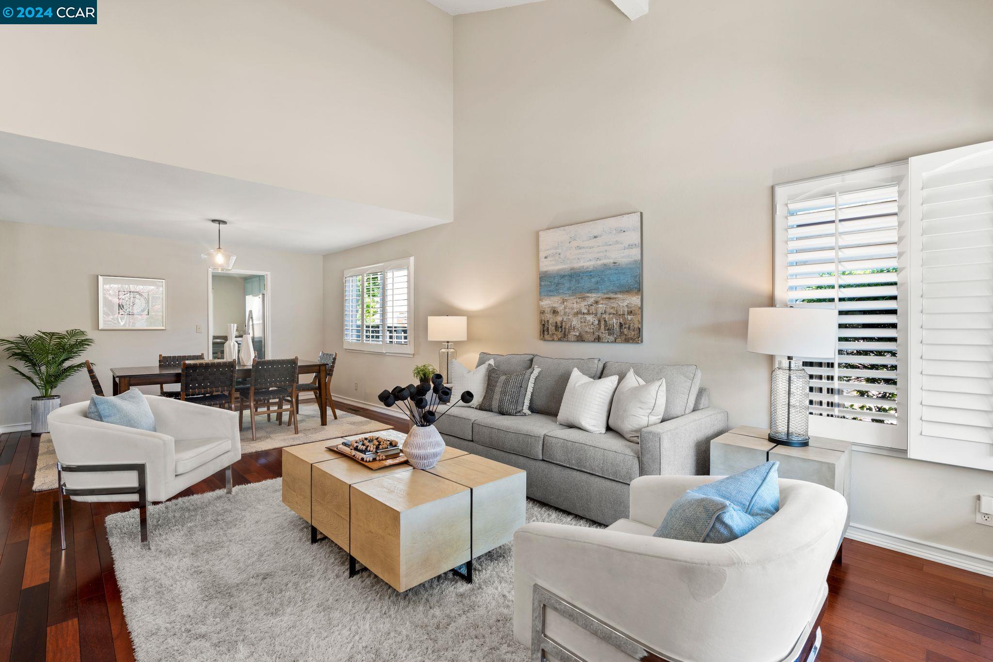 6352 Greenridge Court