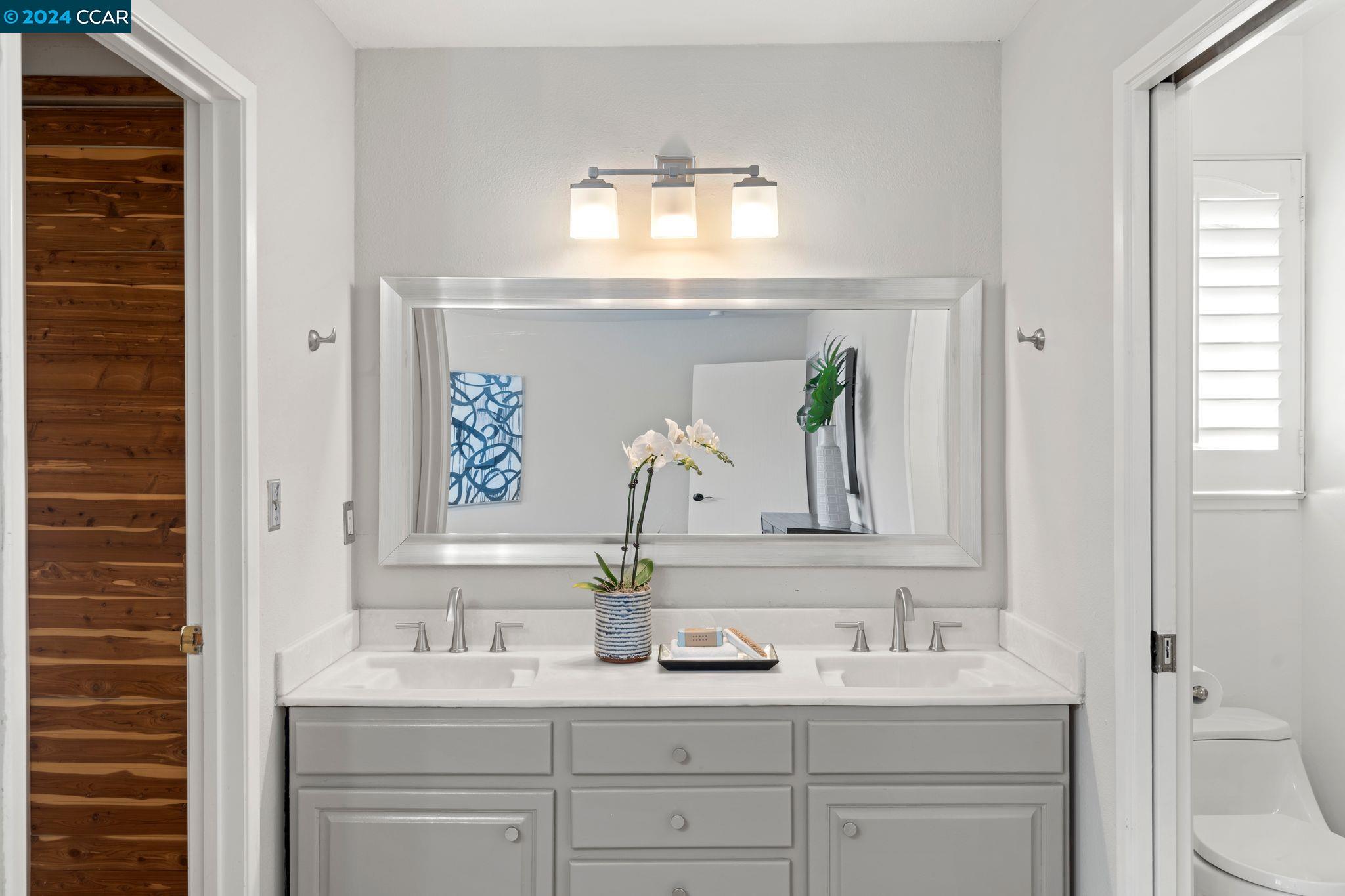 6352 Greenridge Court