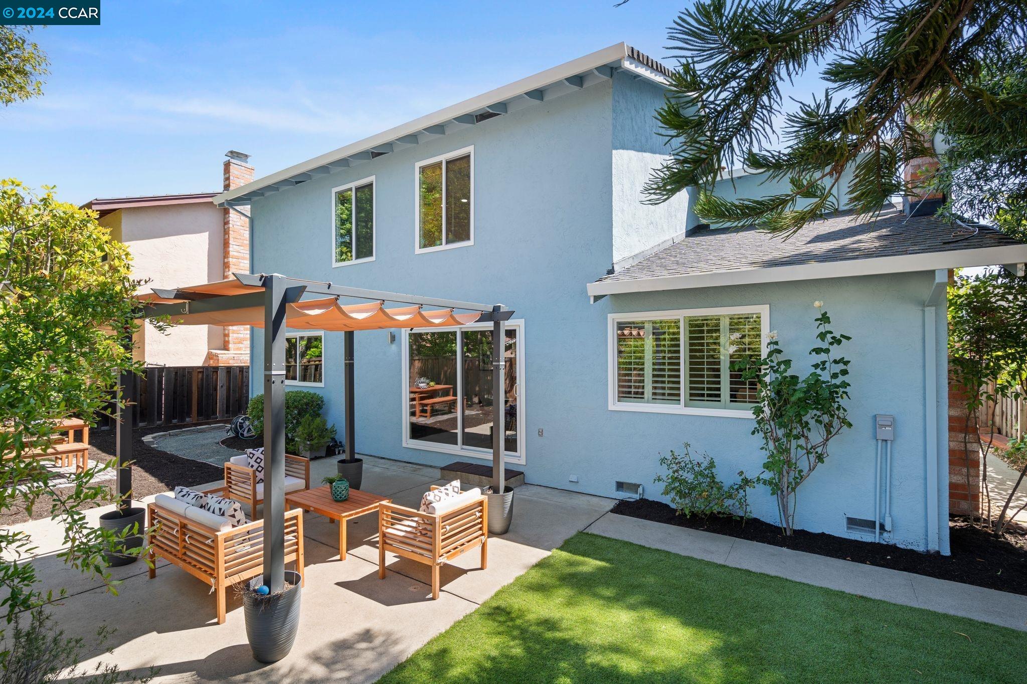 6352 Greenridge Court