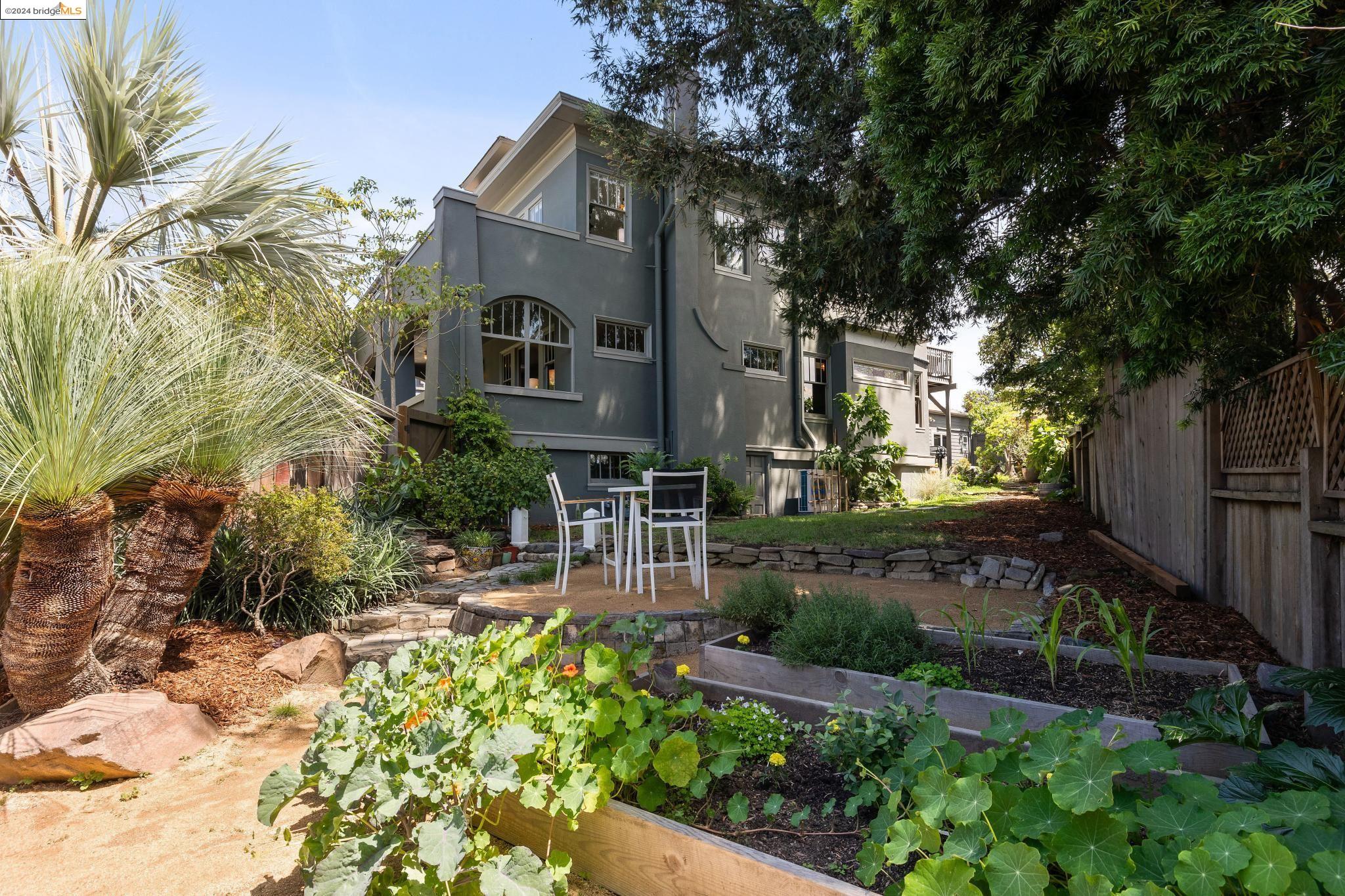 4336 Evans Ave