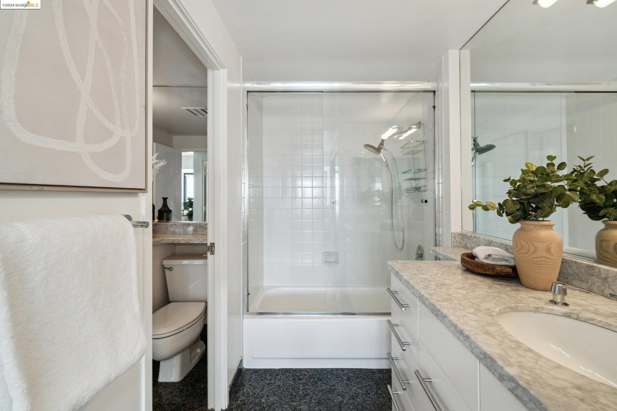 6363 Christie Ave # 1024