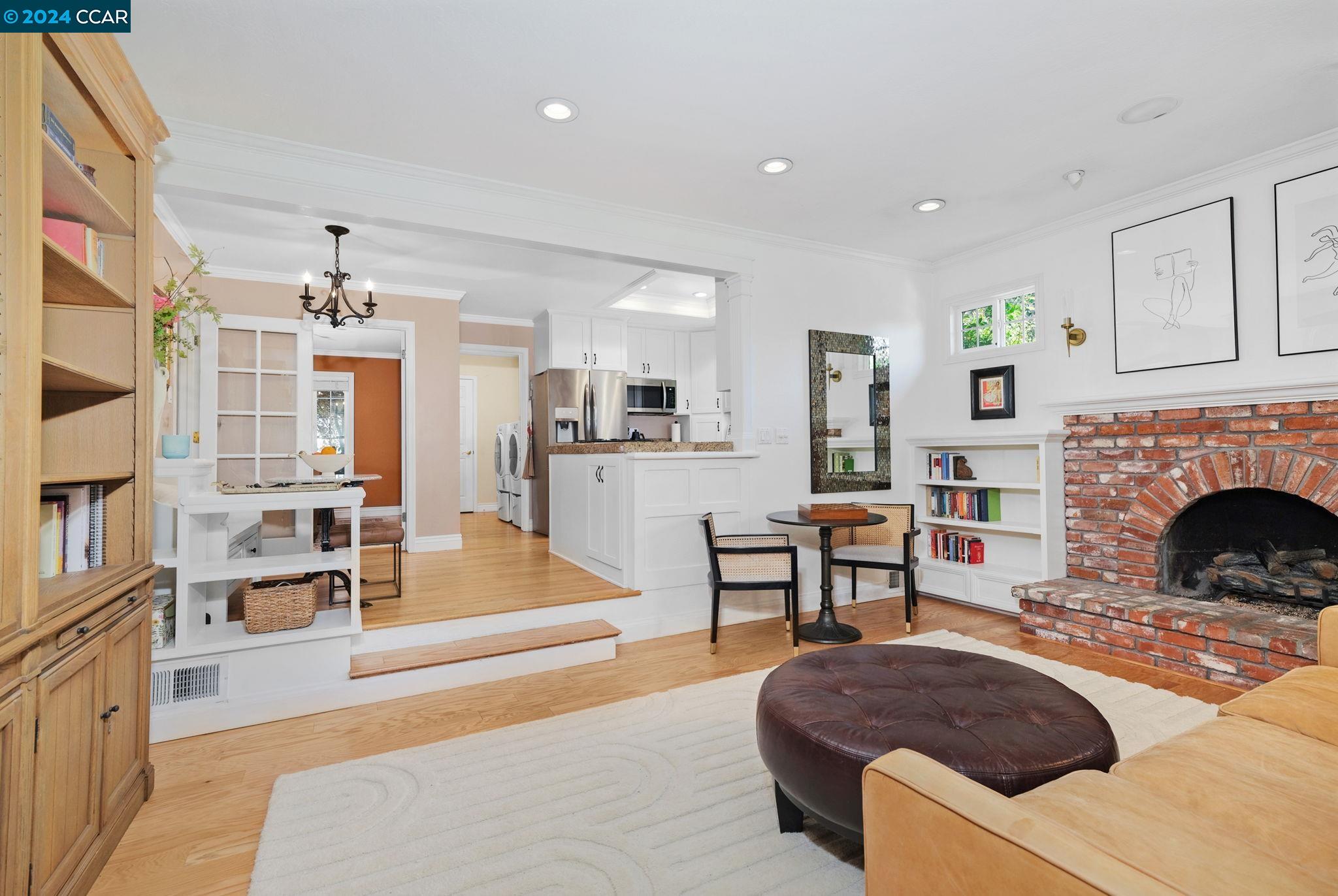 1431 Harlan Dr