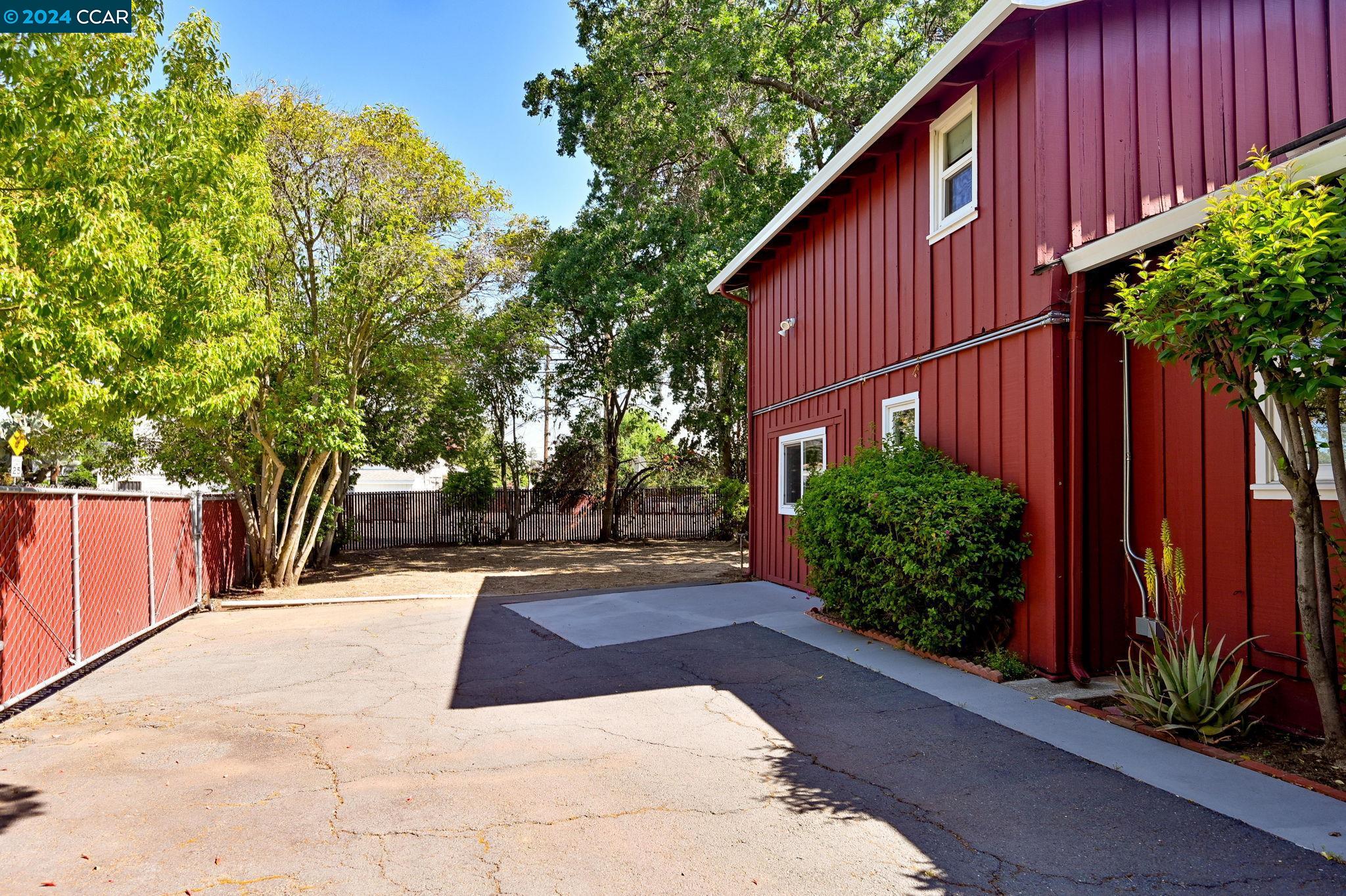 1687 Farm Bureau Rd