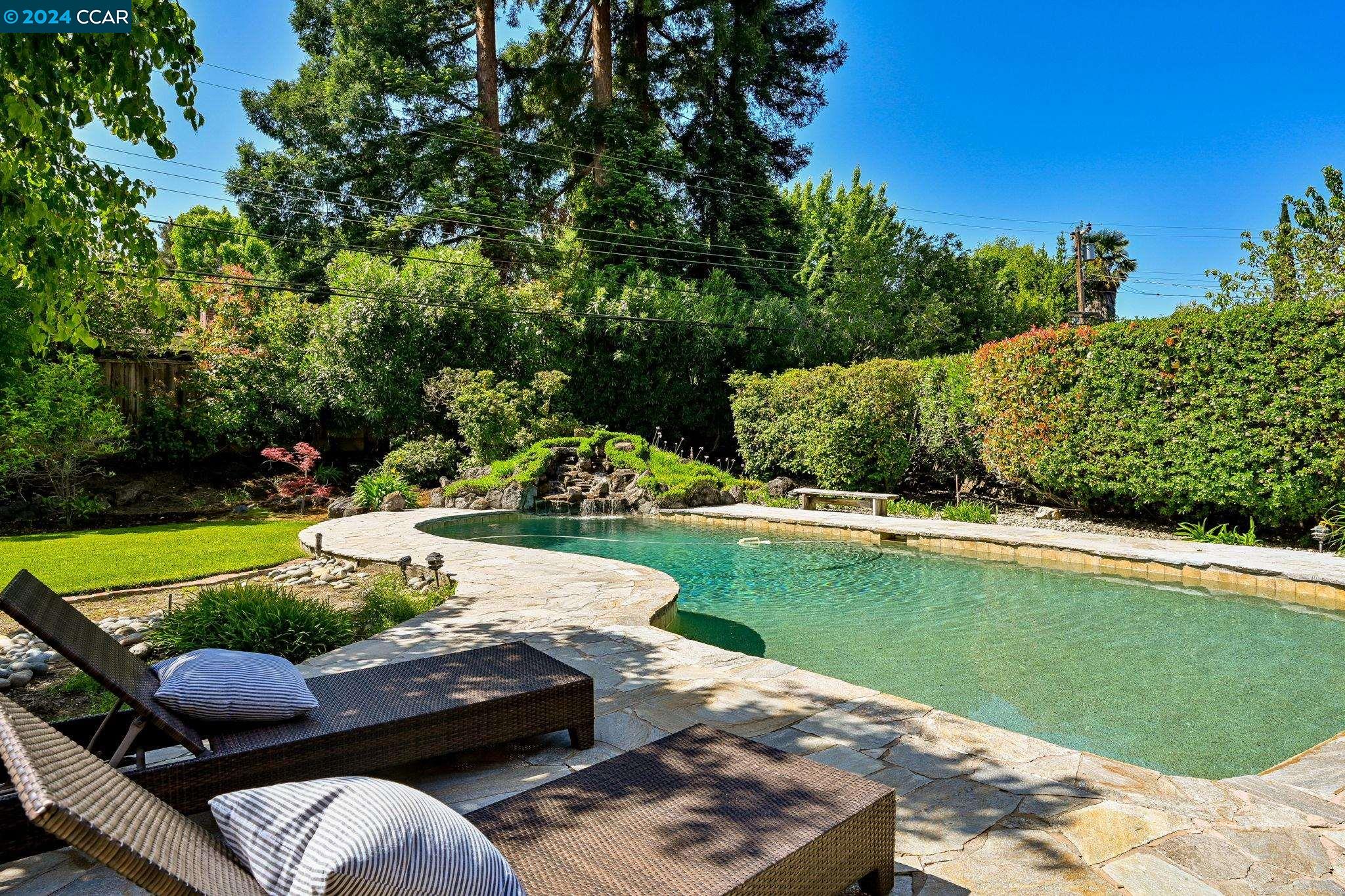 827 Kane Cir