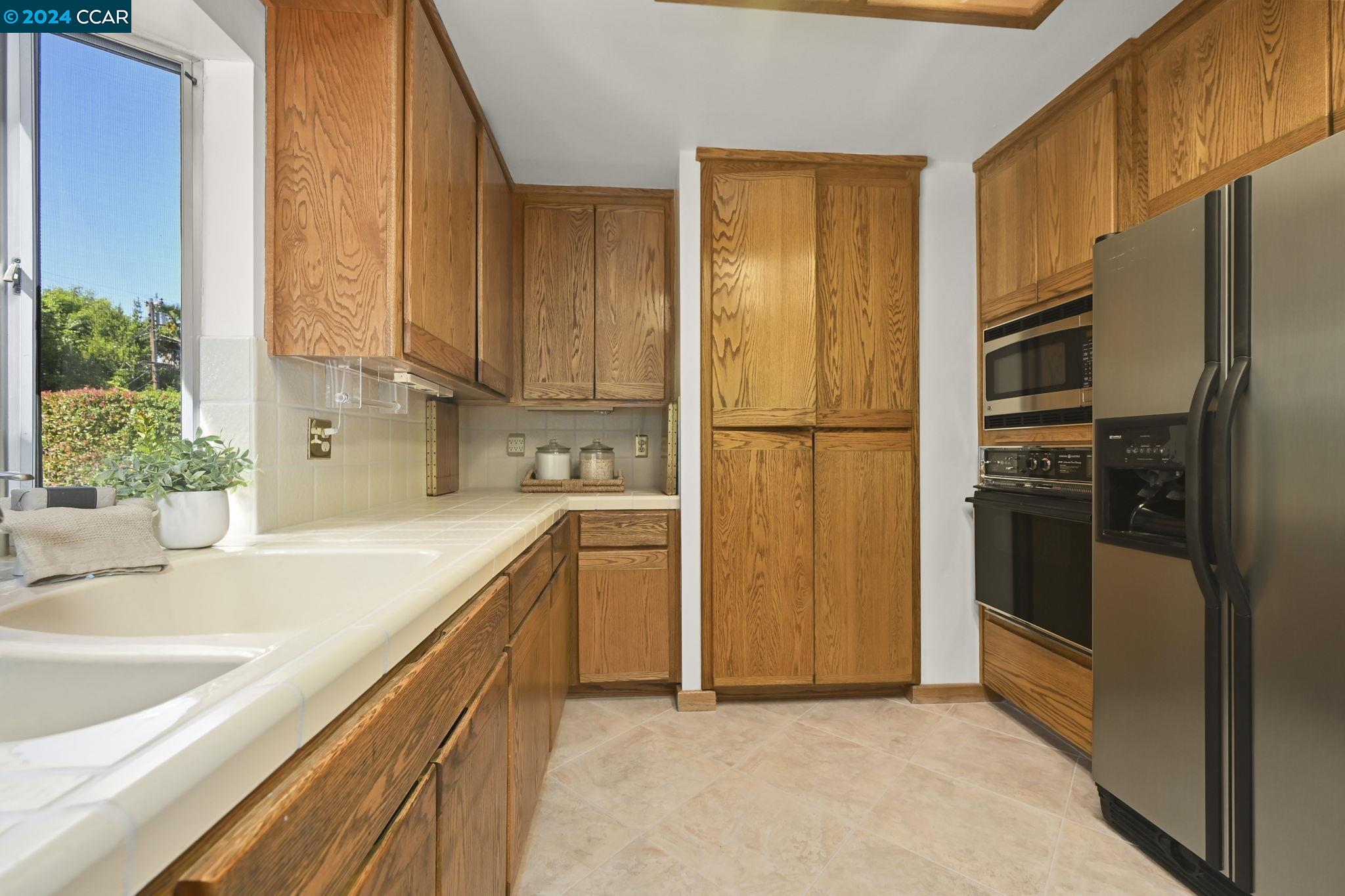 827 Kane Cir