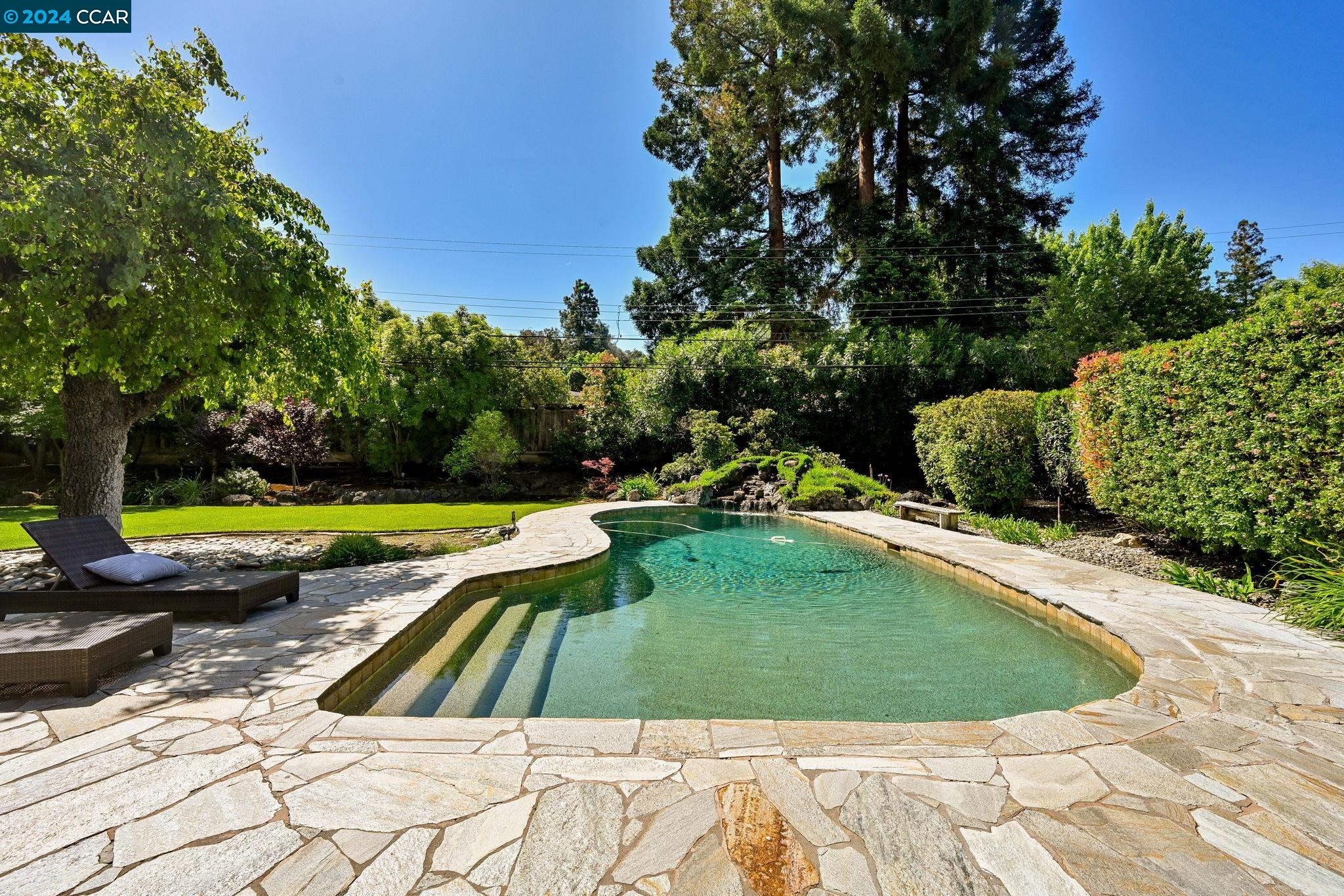 827 Kane Cir