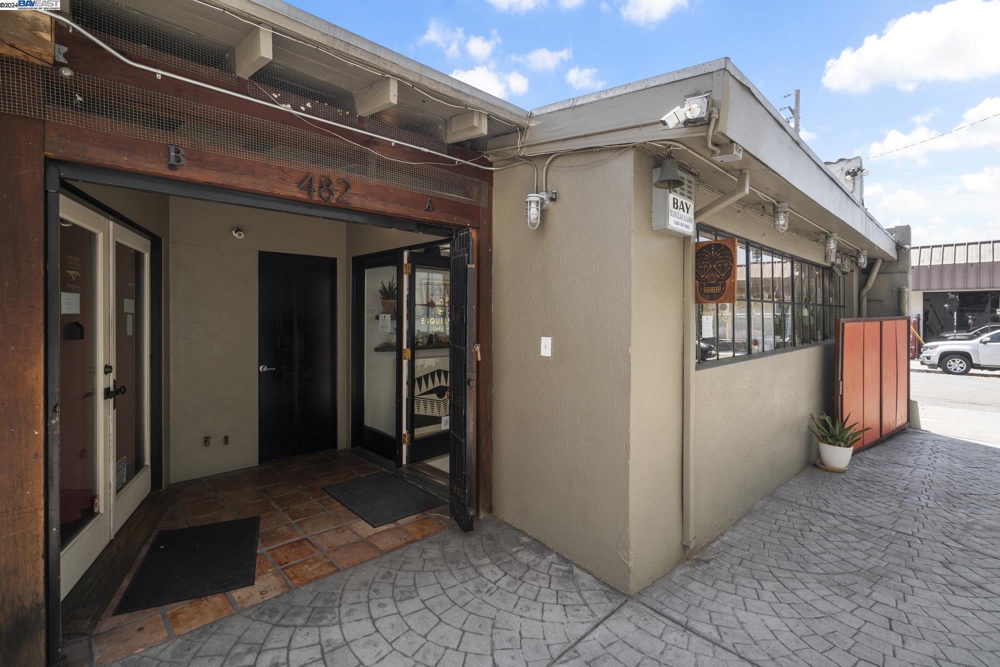 574 48th Street # 302