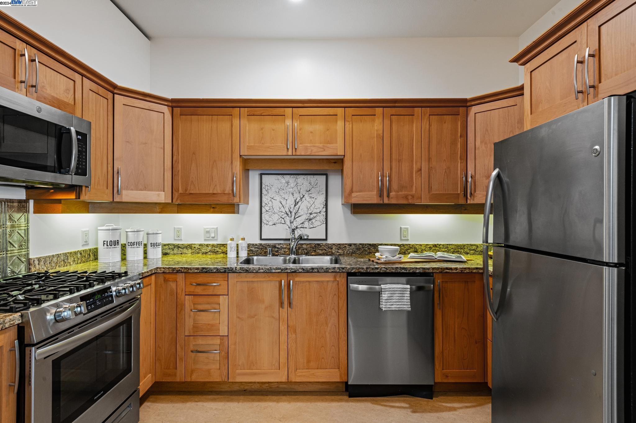 574 48th Street # 302