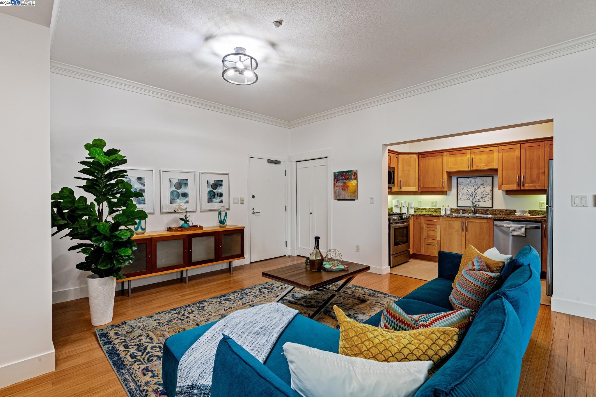 574 48th Street # 302