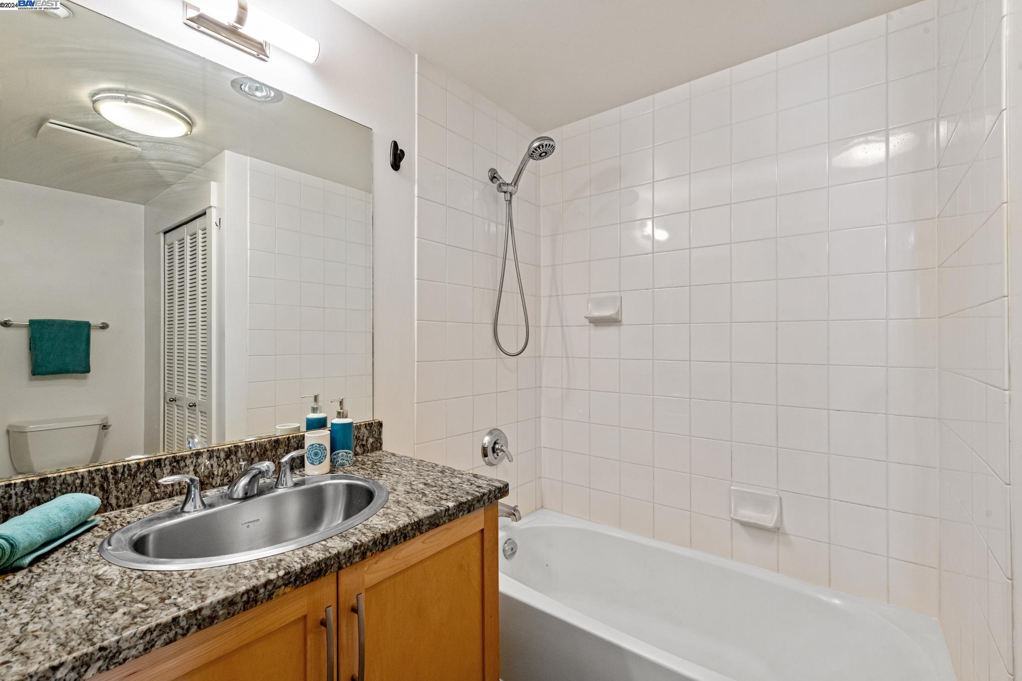 574 48th Street # 302