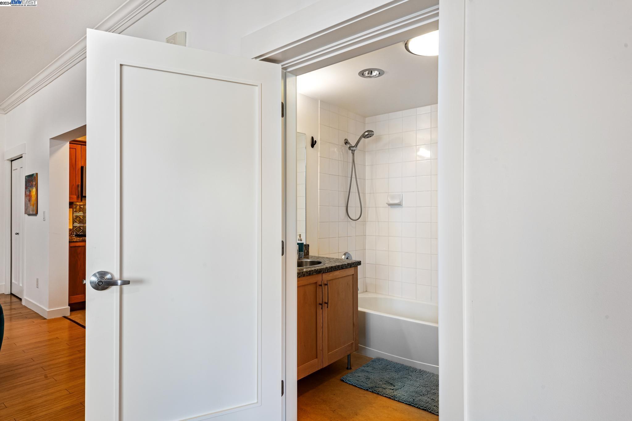 574 48th Street # 302