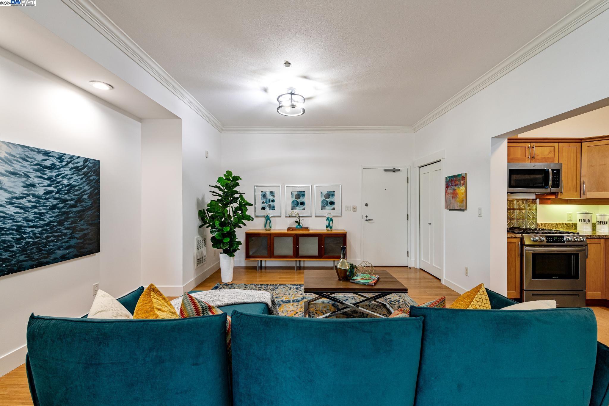 574 48th Street # 302