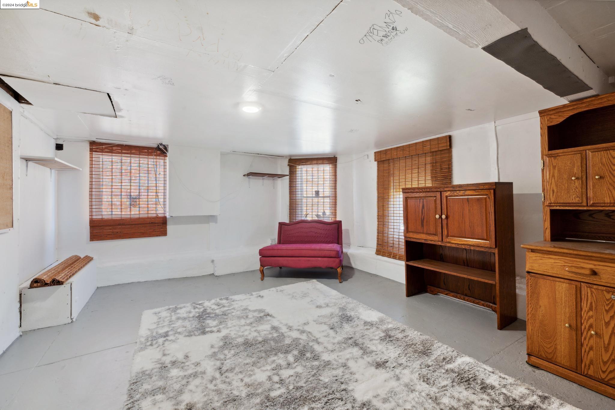 1221 28Th St