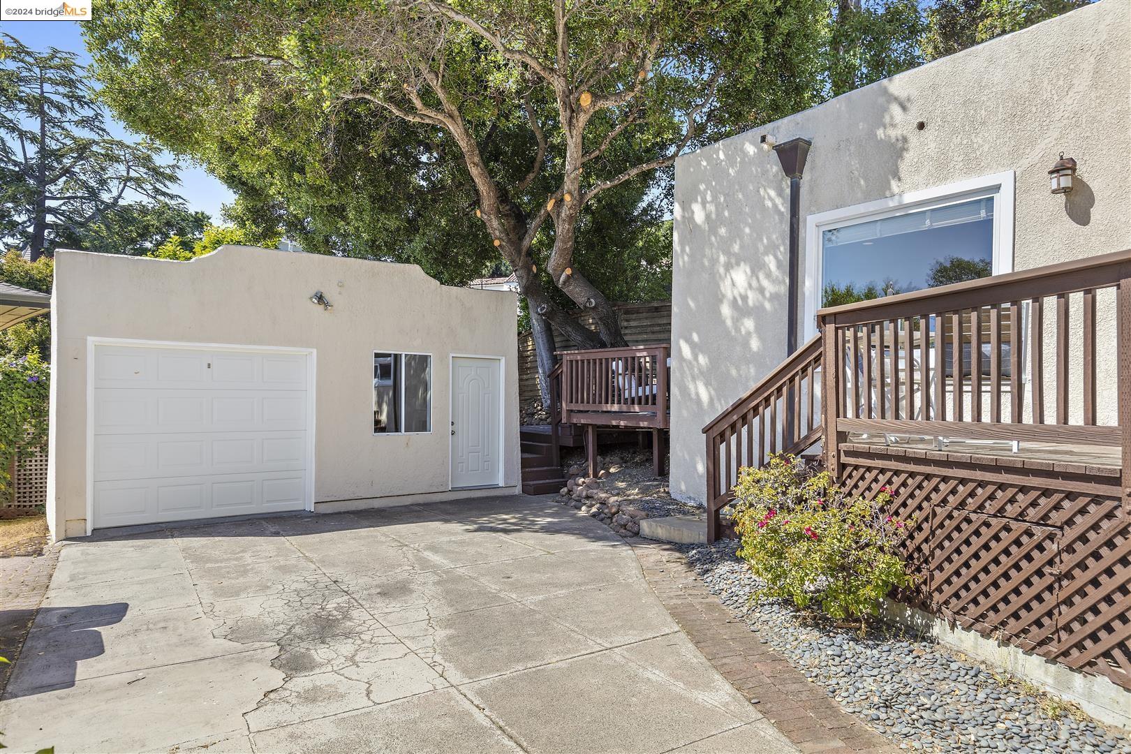 1116 Mandana Boulevard