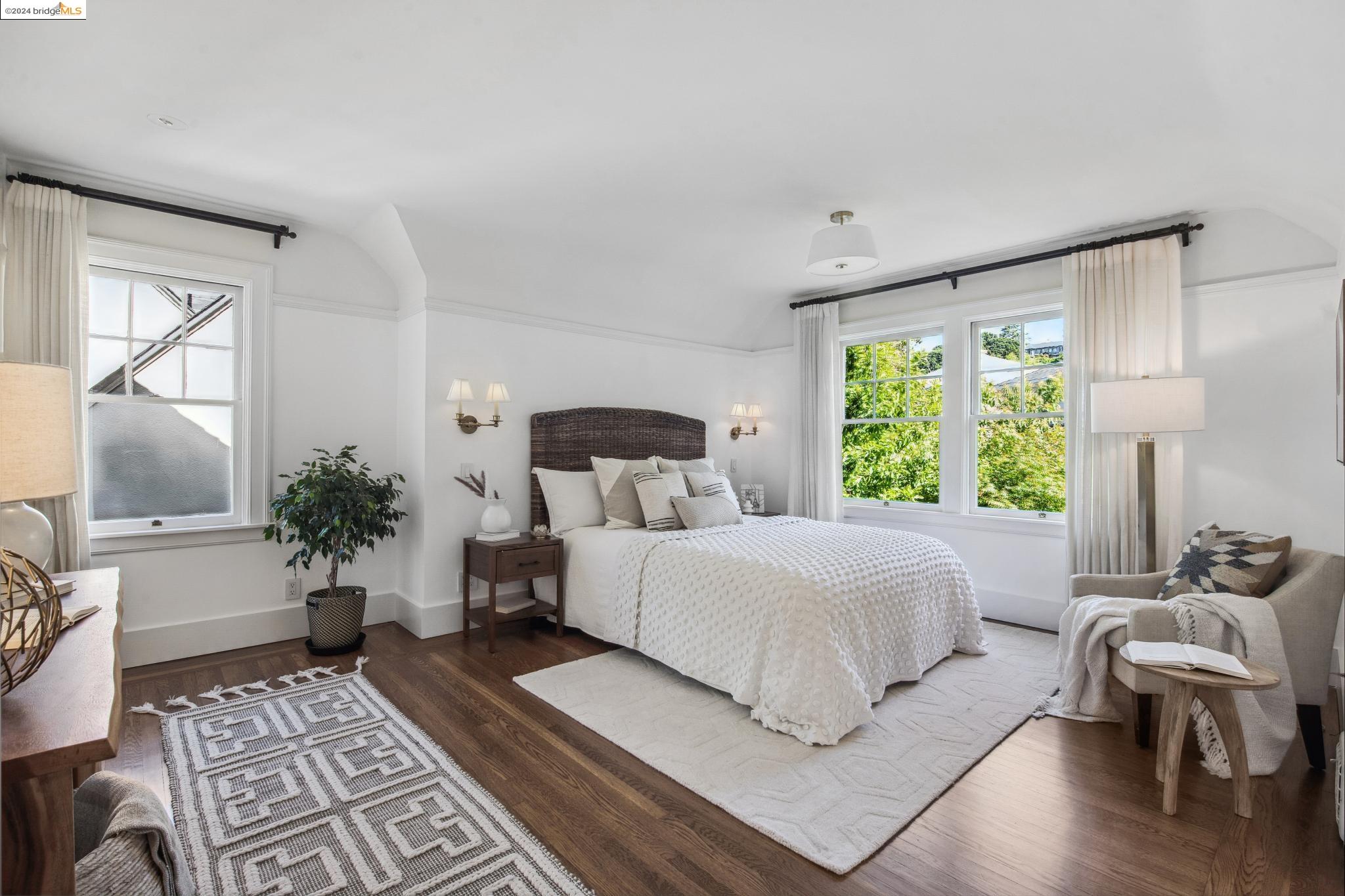 1163 Trestle Glen Rd