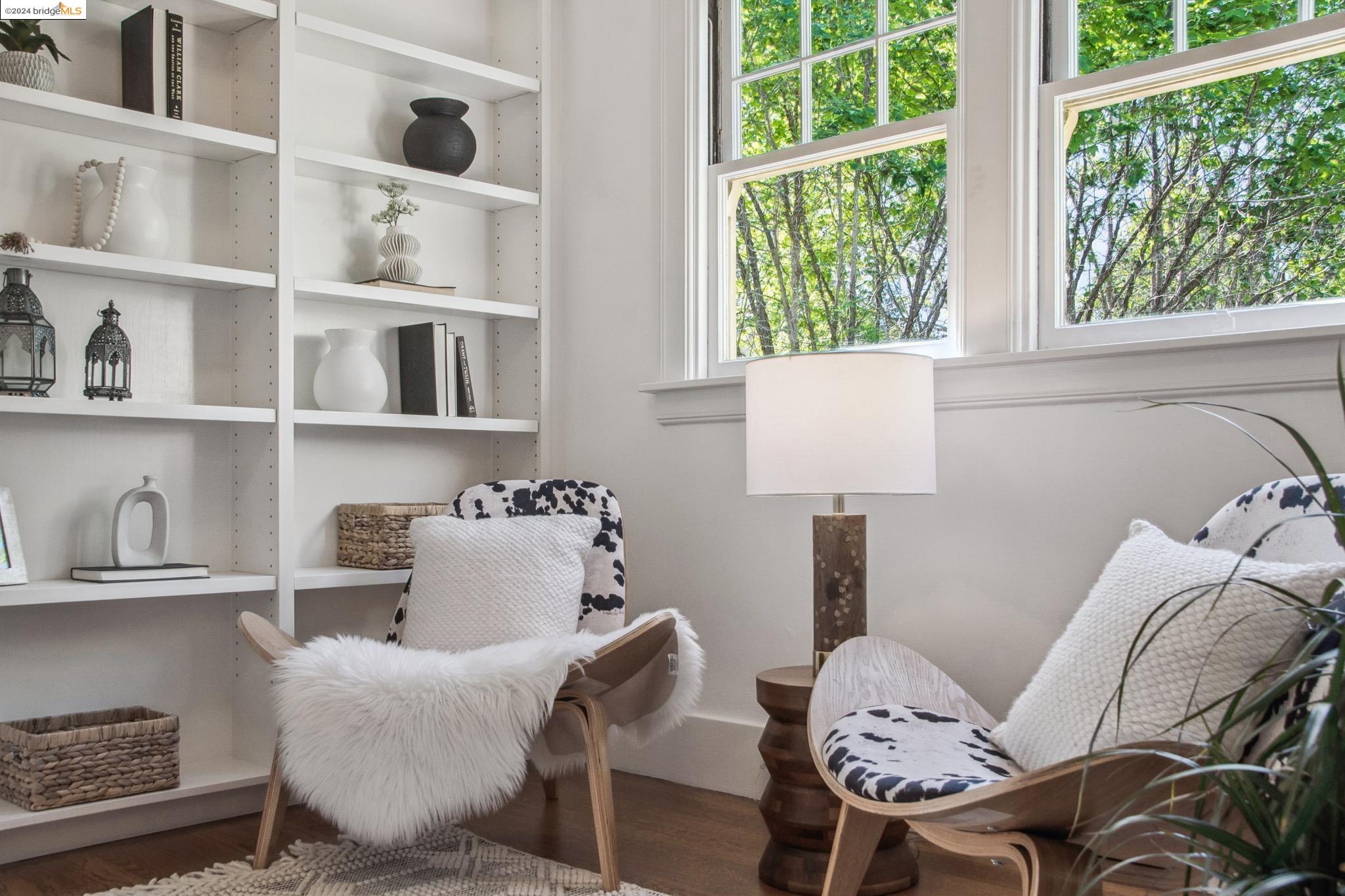 1163 Trestle Glen Rd