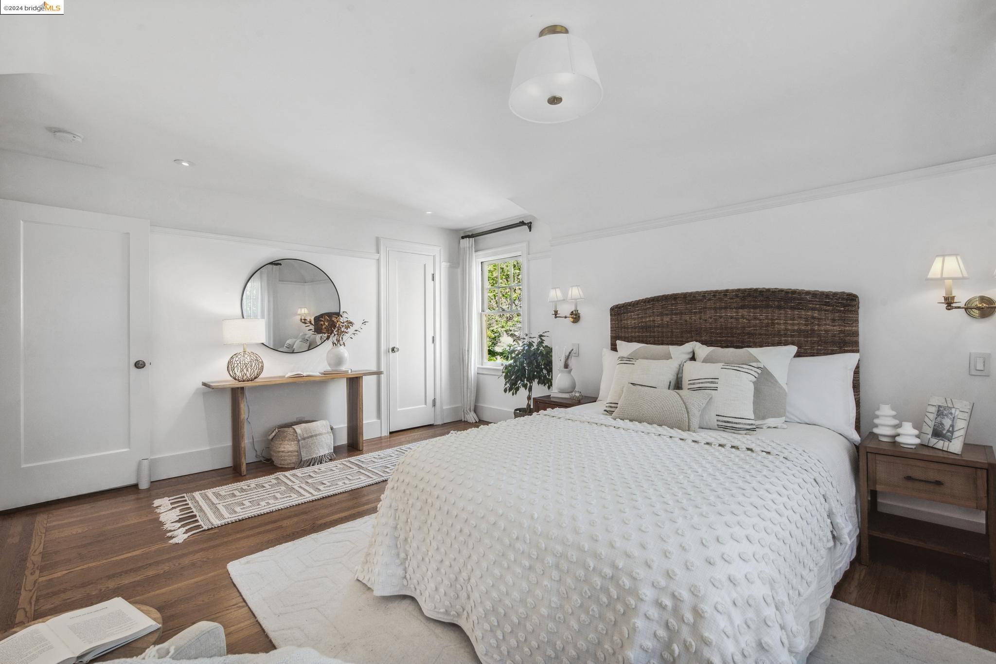 1163 Trestle Glen Rd