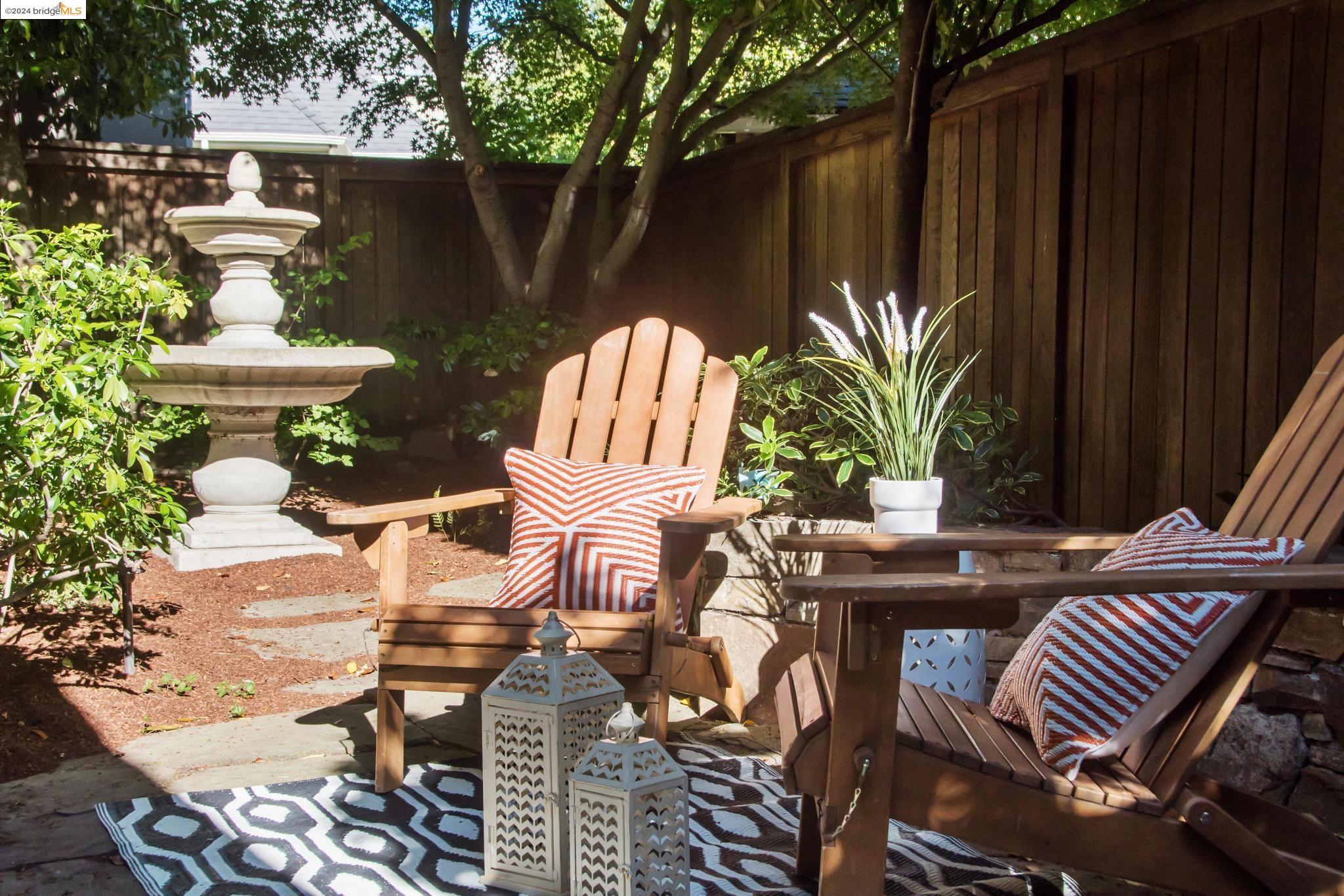 1163 Trestle Glen Rd