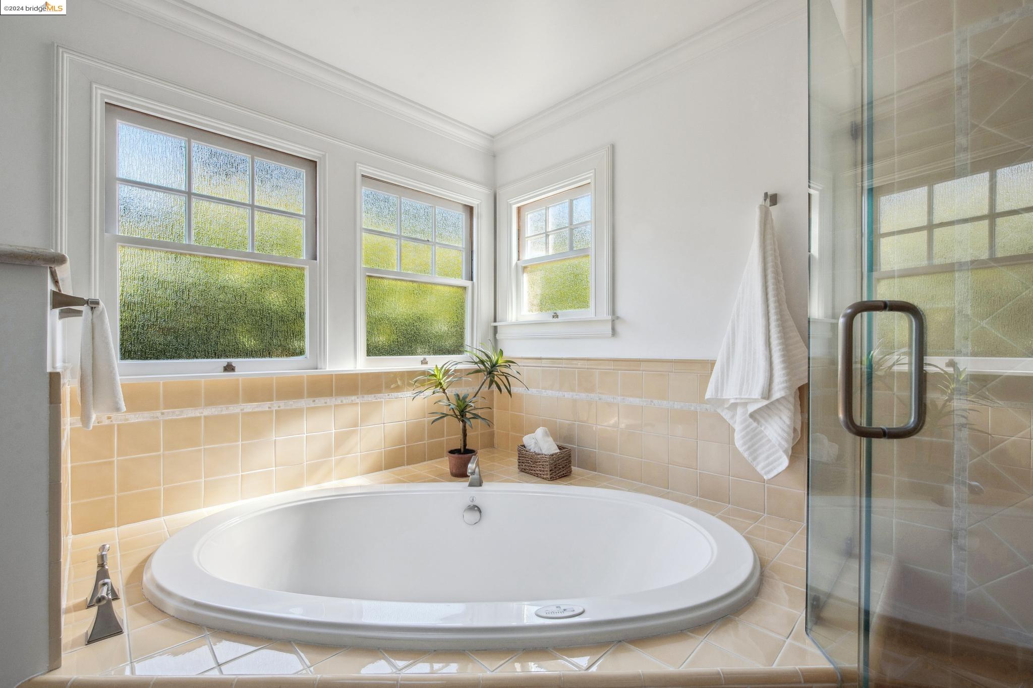 1163 Trestle Glen Rd