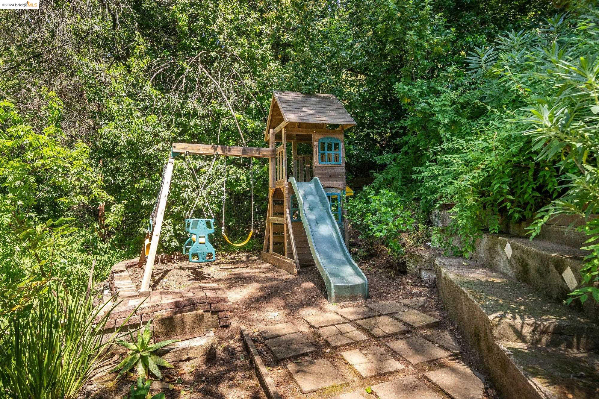 2974 Burdeck Drive