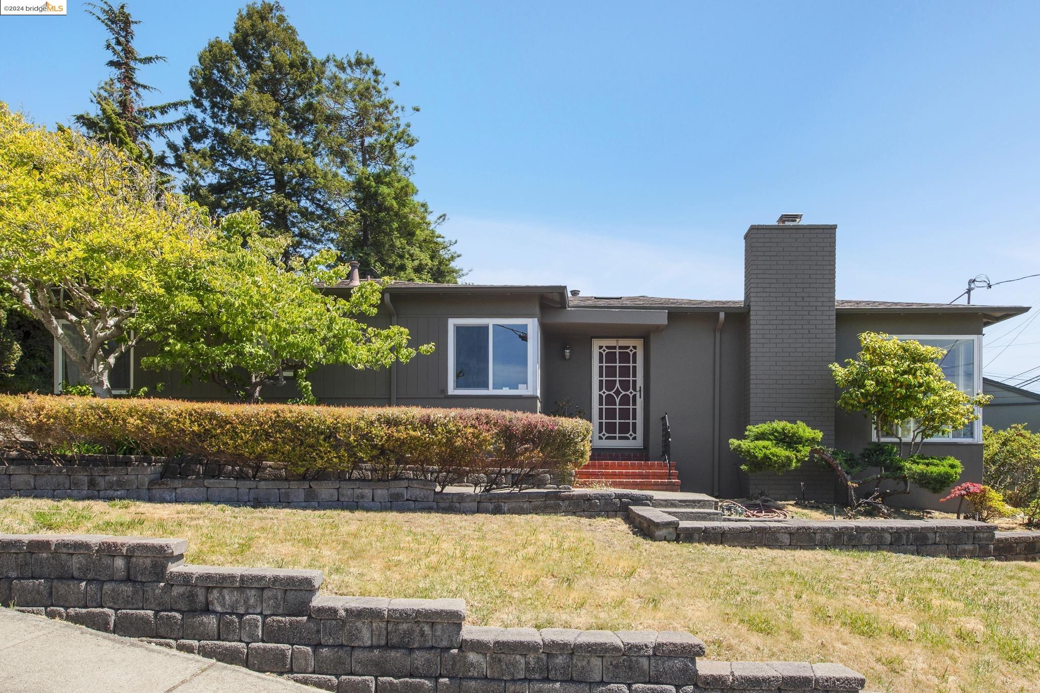 7800 Eureka Ave