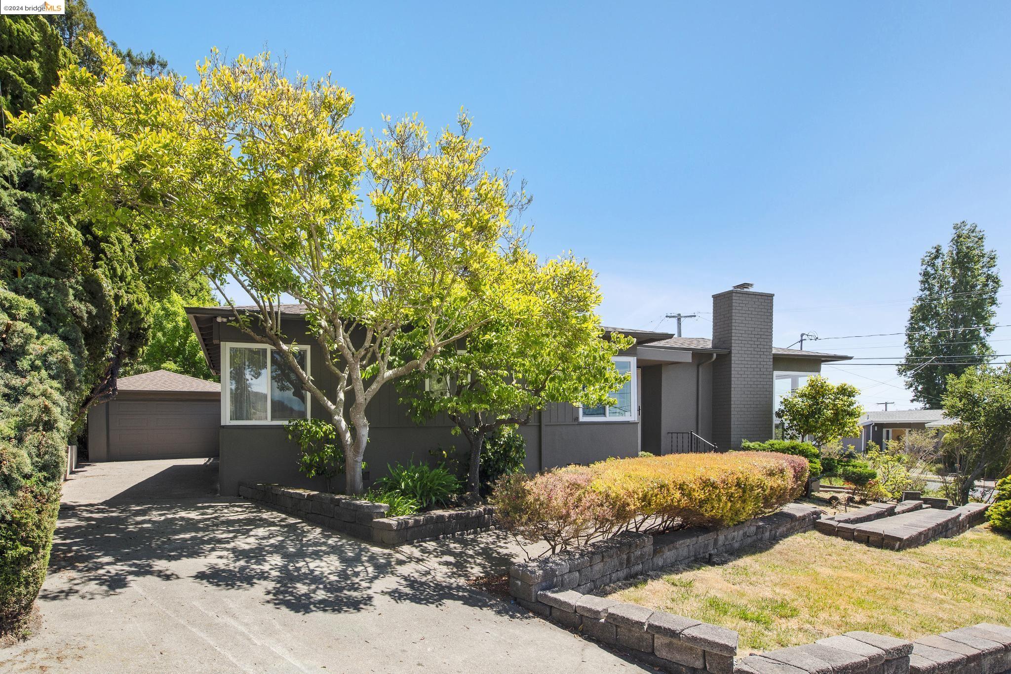 7800 Eureka Ave