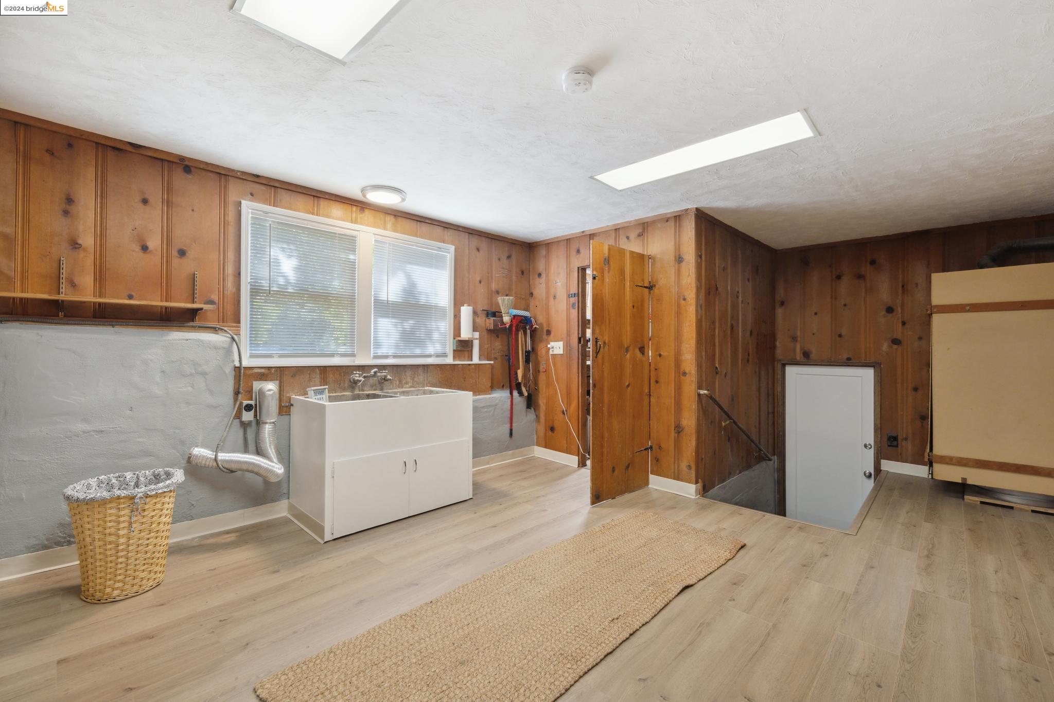 4001 Fruitvale Ave