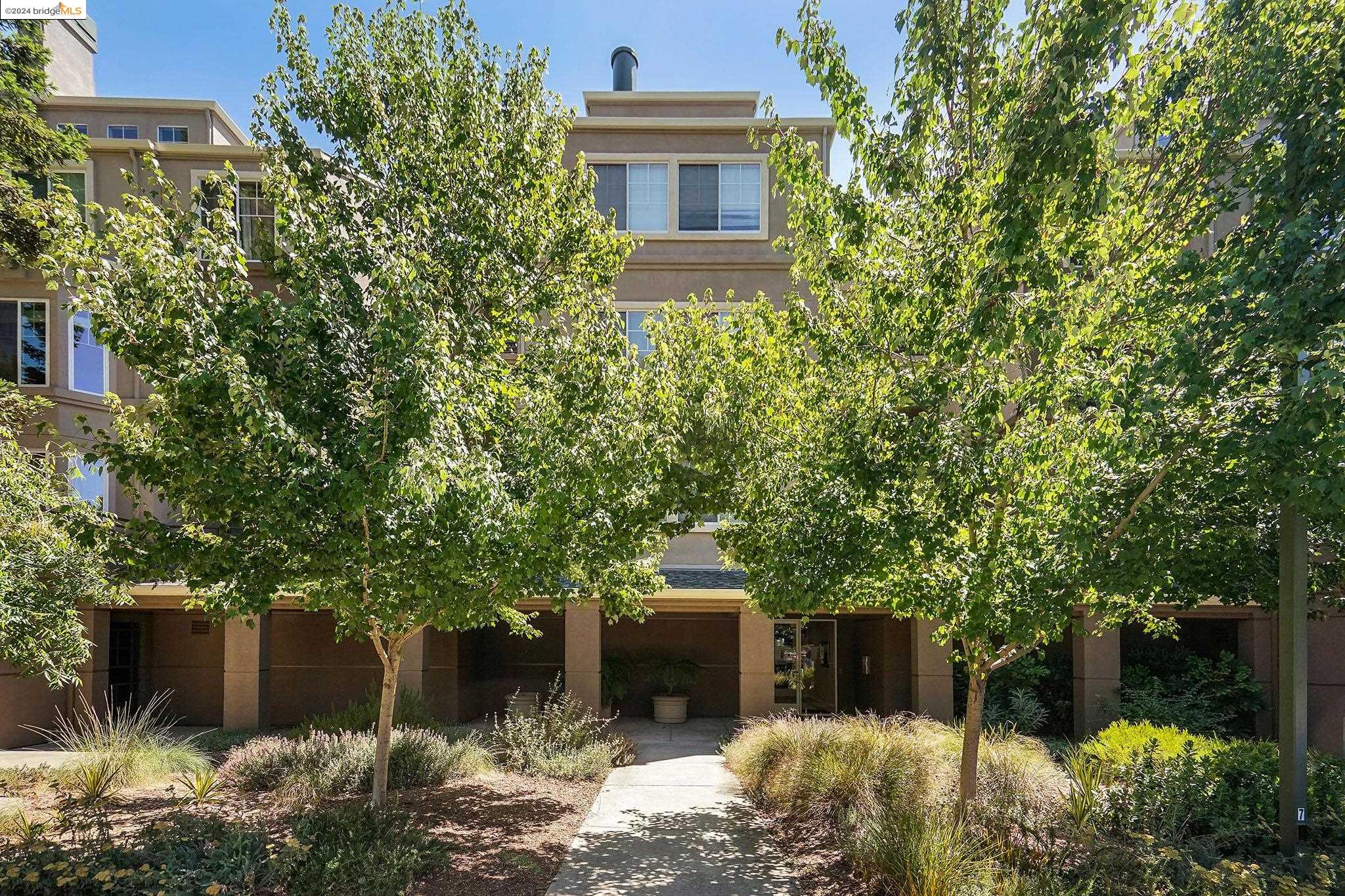 180 Caldecott Ln # 119