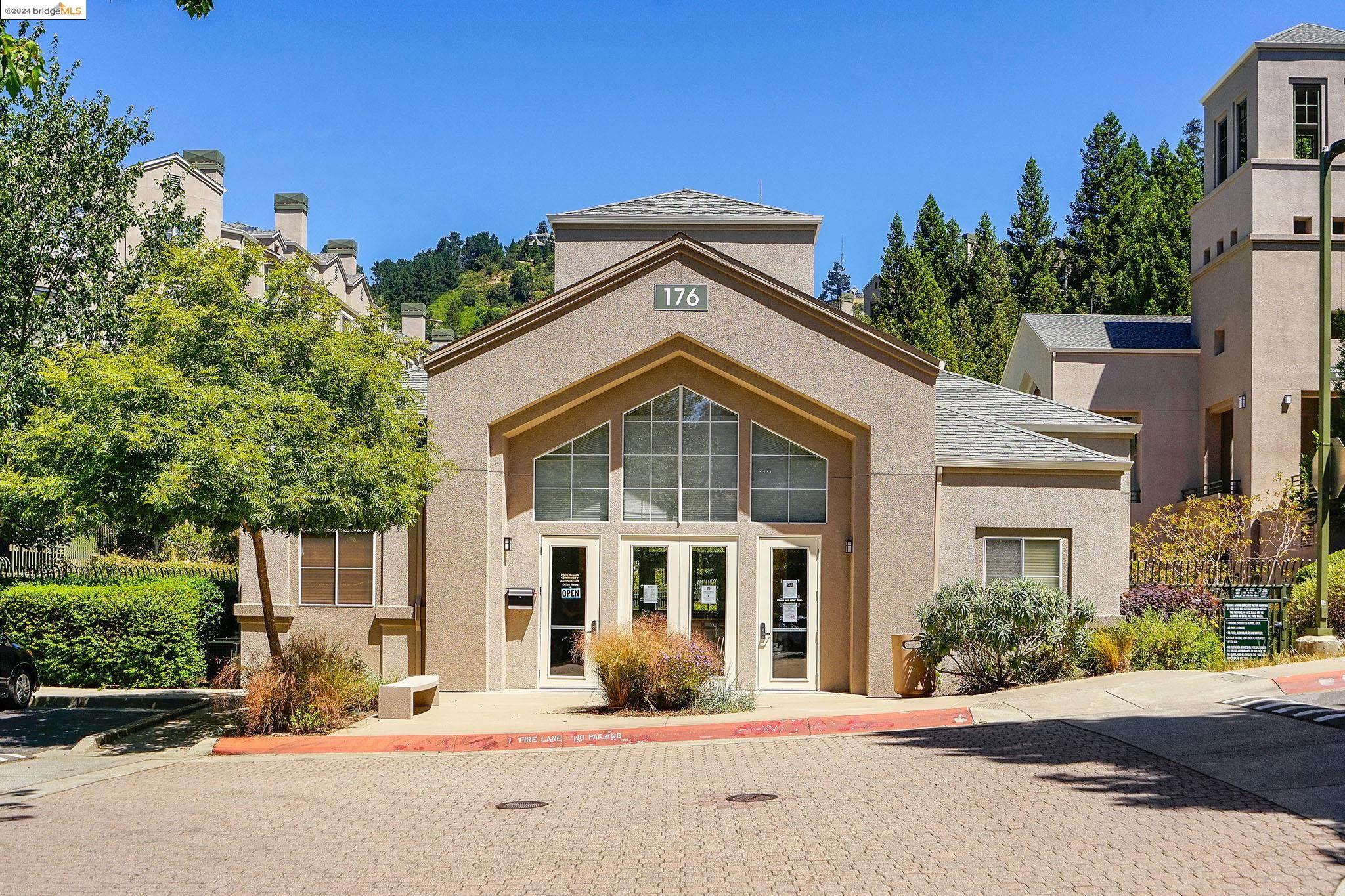 180 Caldecott Ln # 119