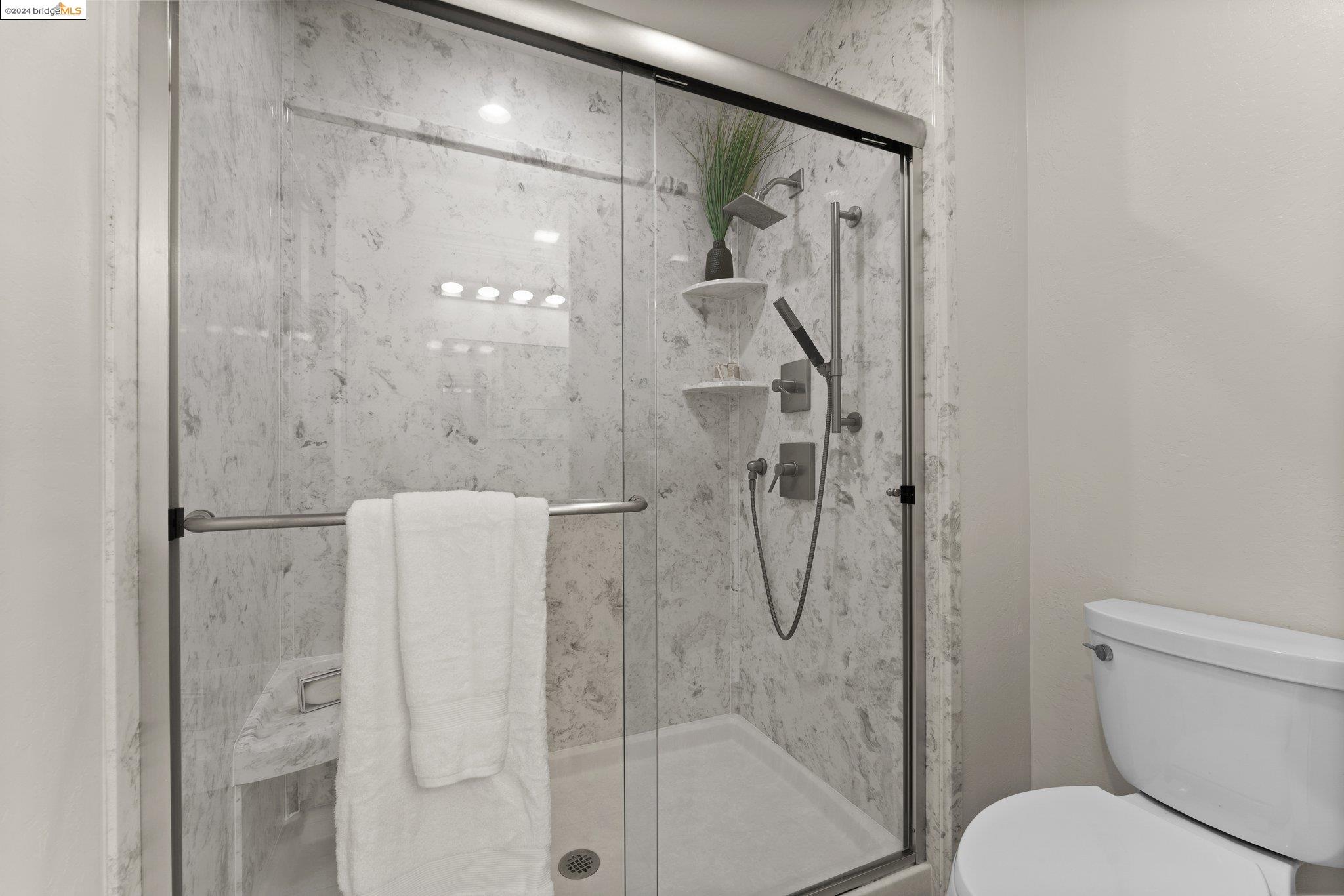 180 Caldecott Ln # 119