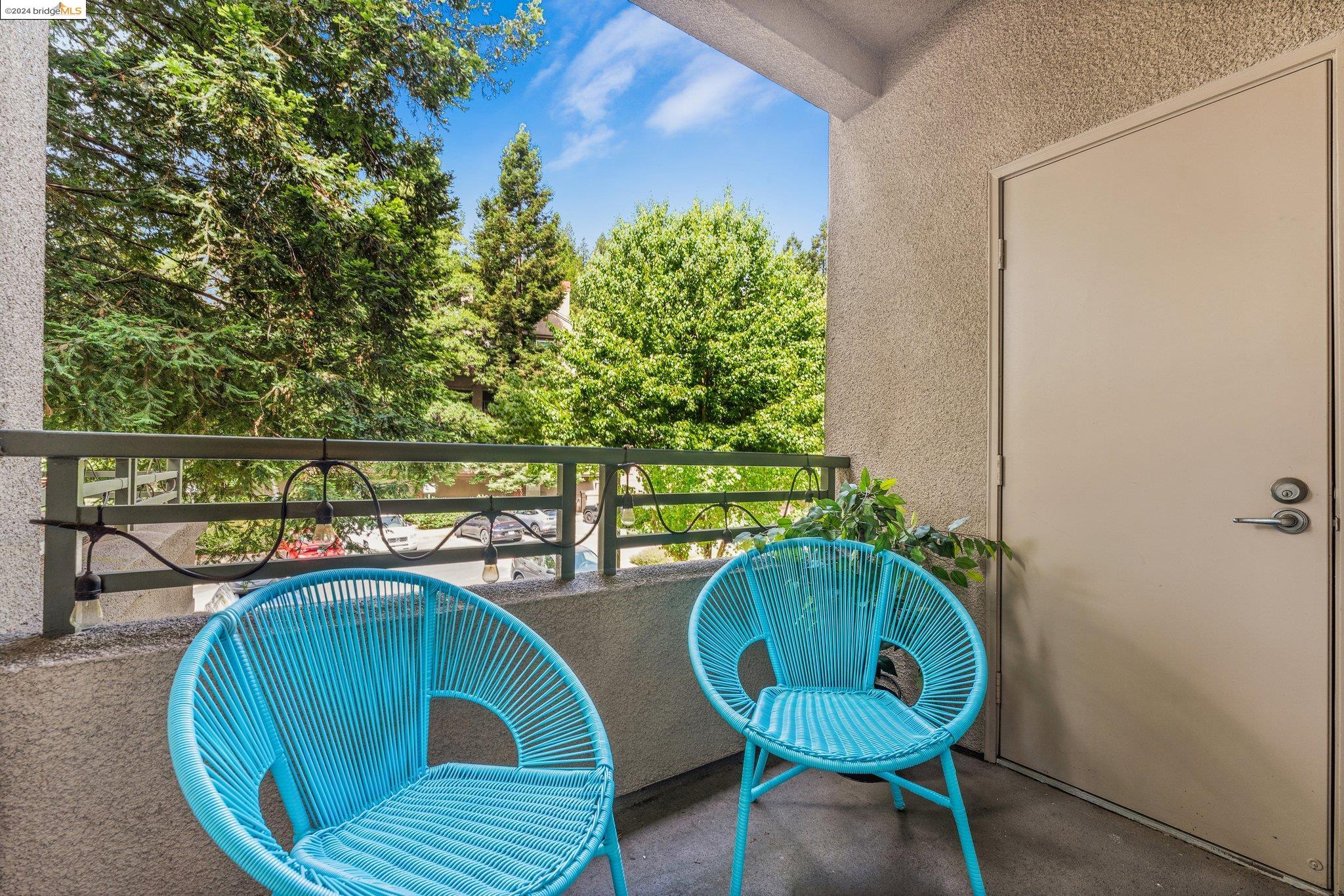 180 Caldecott Ln # 119