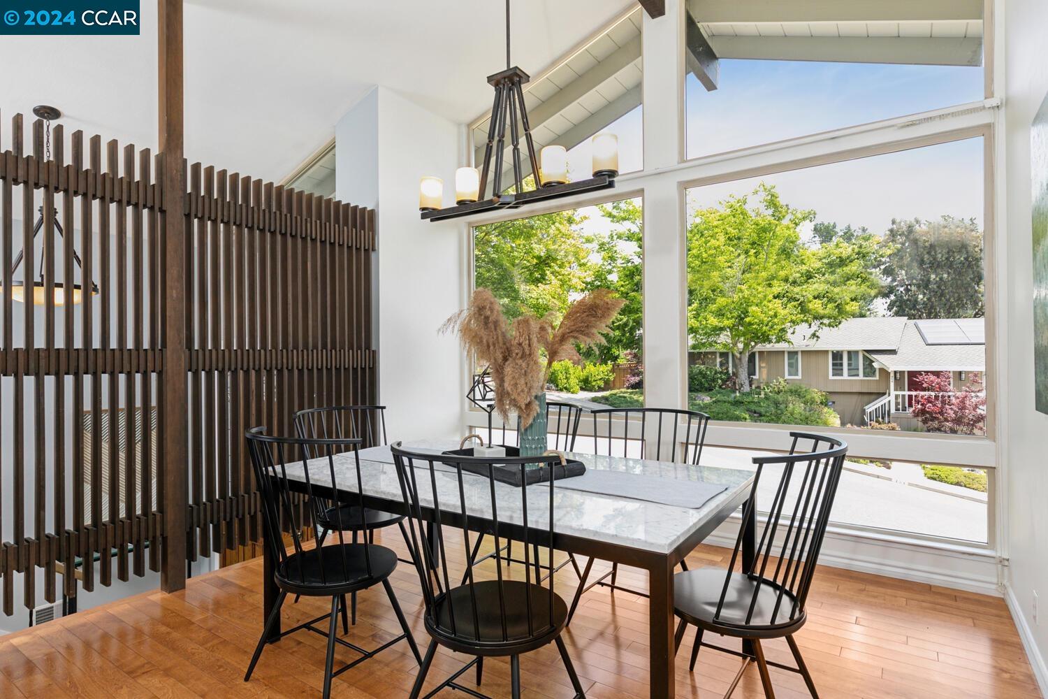 451 Fernwood Dr