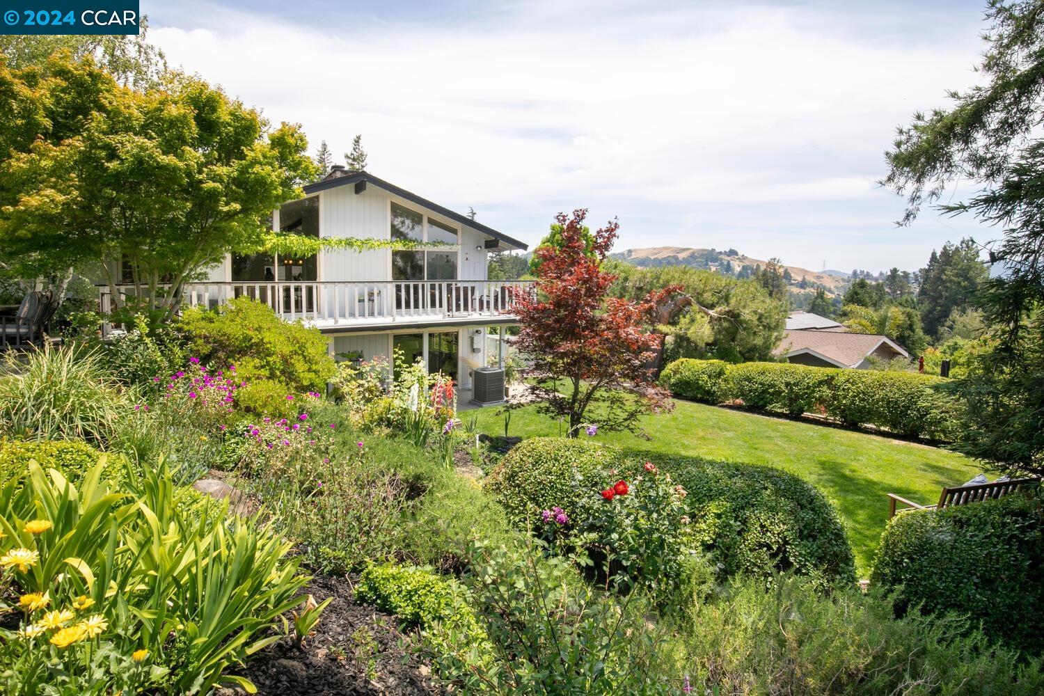 451 Fernwood Dr