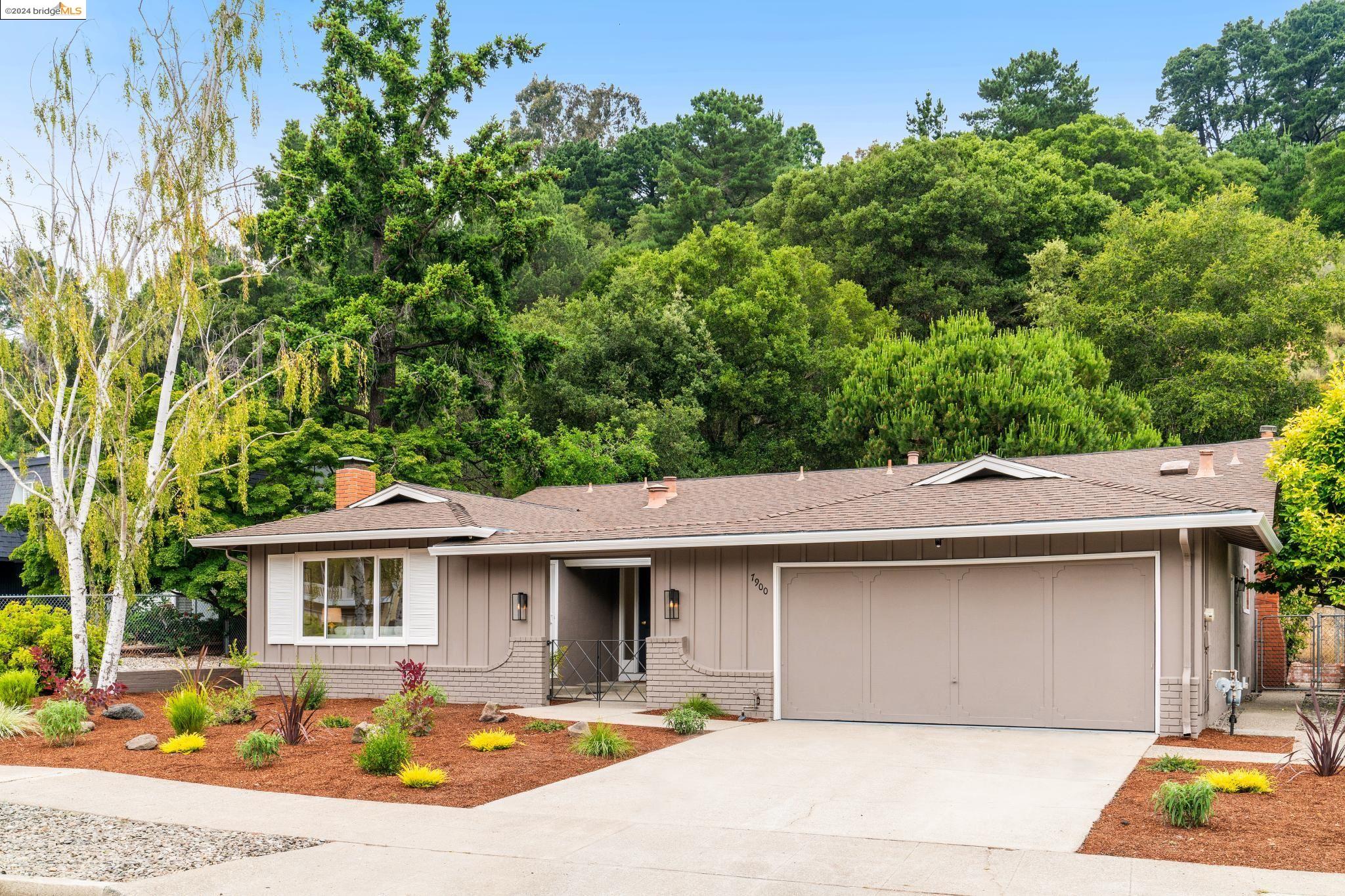 7900 Surrey Lane