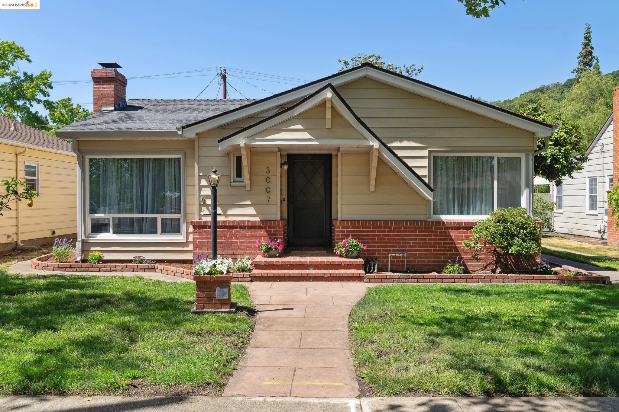 3007 Revere Ave
