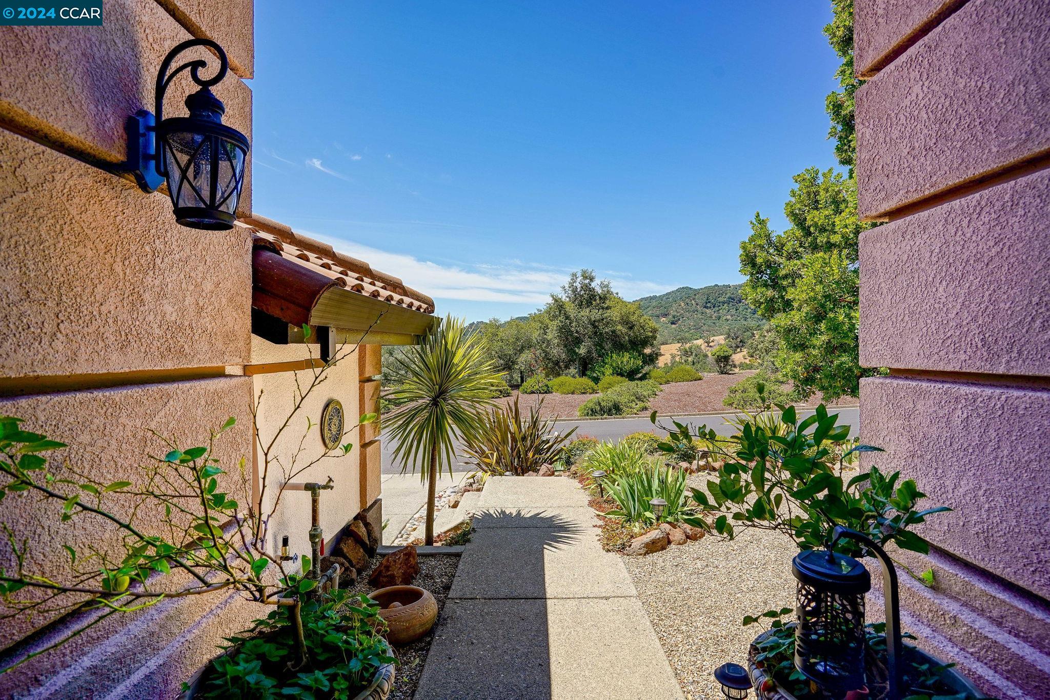 1100 Sunrise Ridge Dr