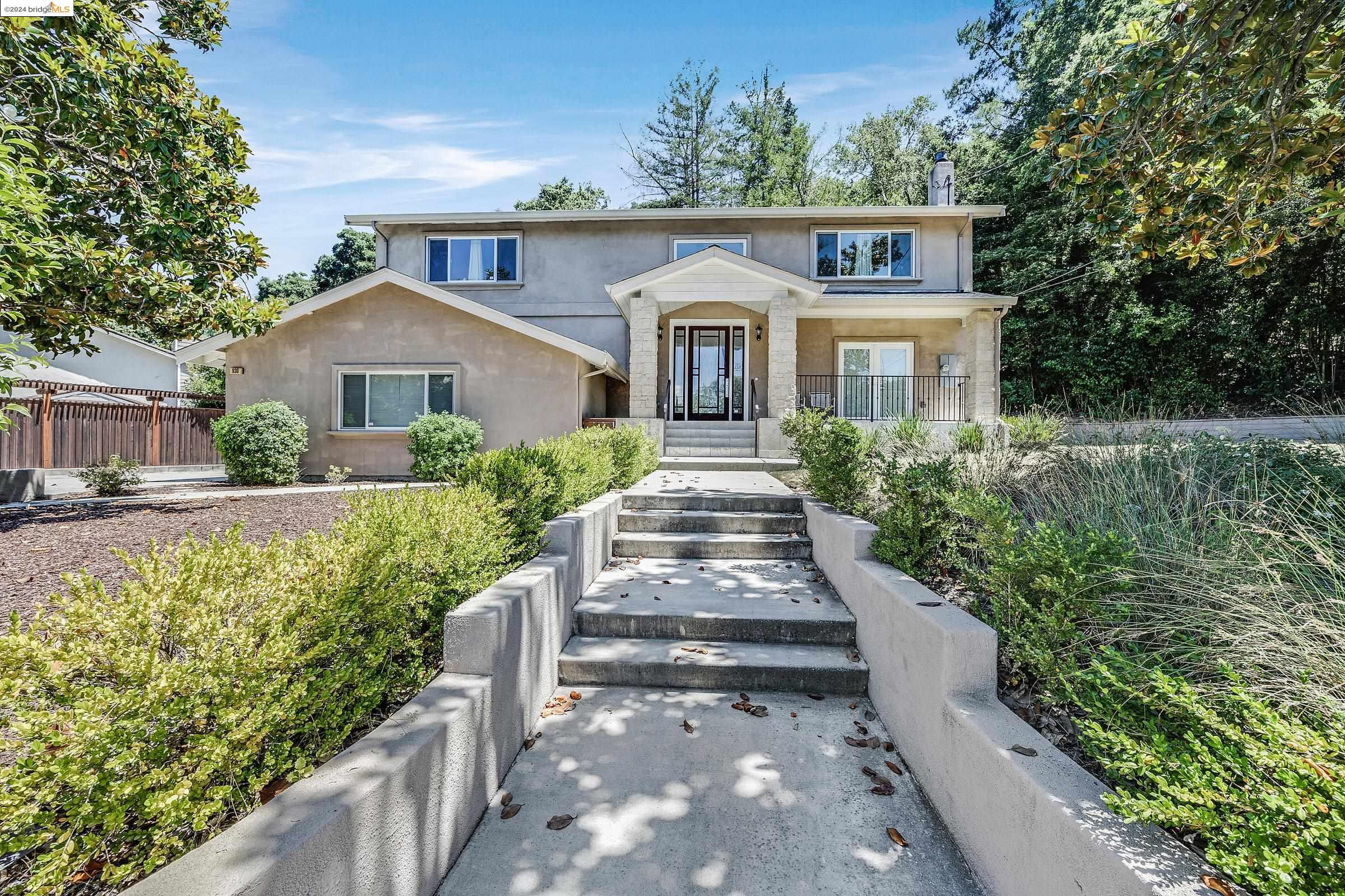 930 Acalanes Rd