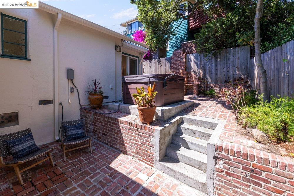 1660 Vista St