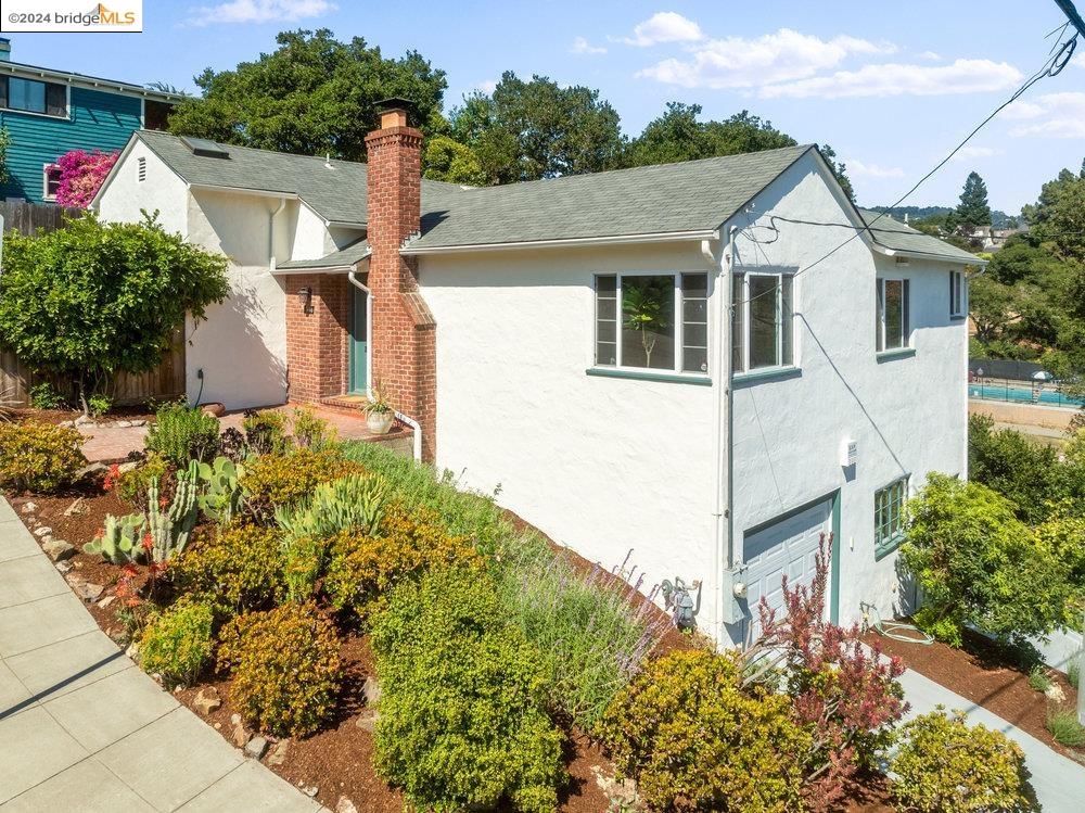1660 Vista St