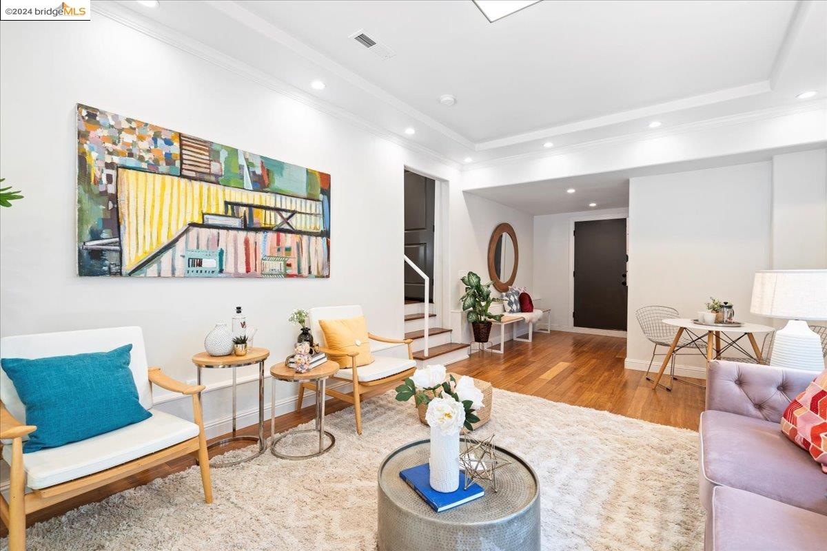 2545 Best Ave