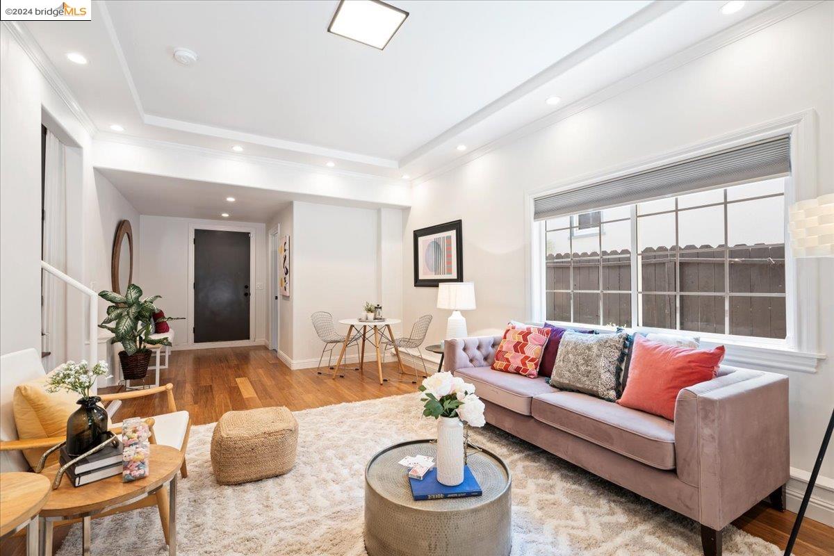 2545 Best Ave