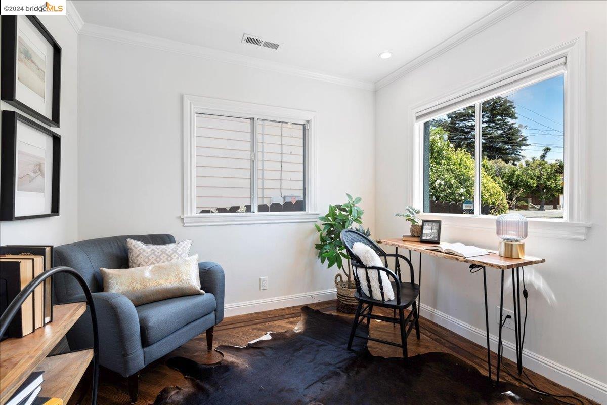 2545 Best Ave