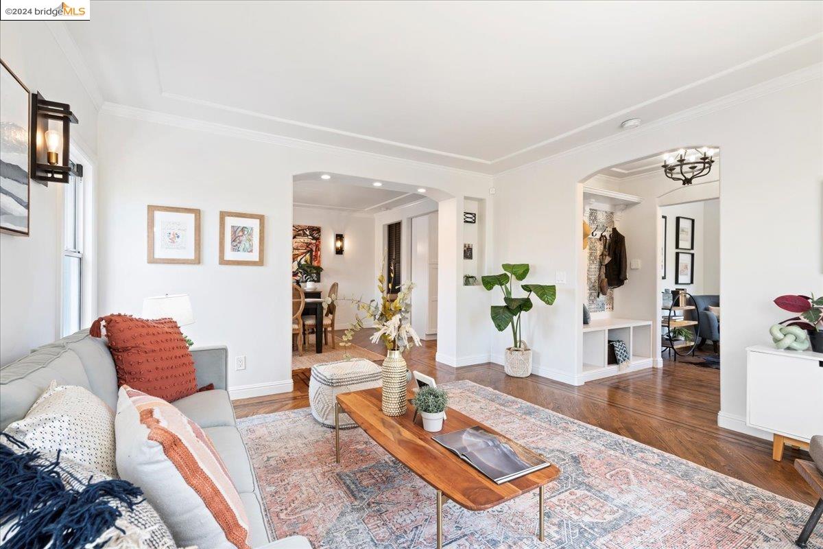 2545 Best Ave