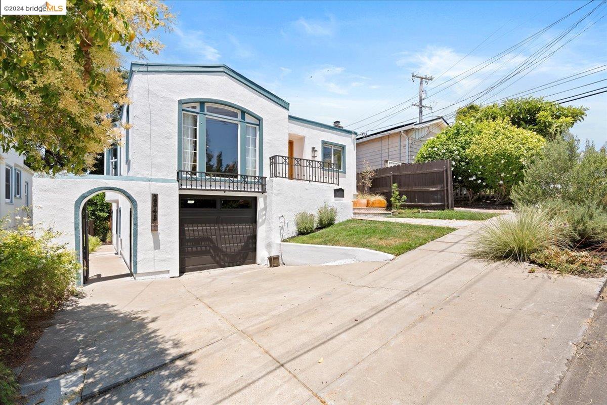2545 Best Ave