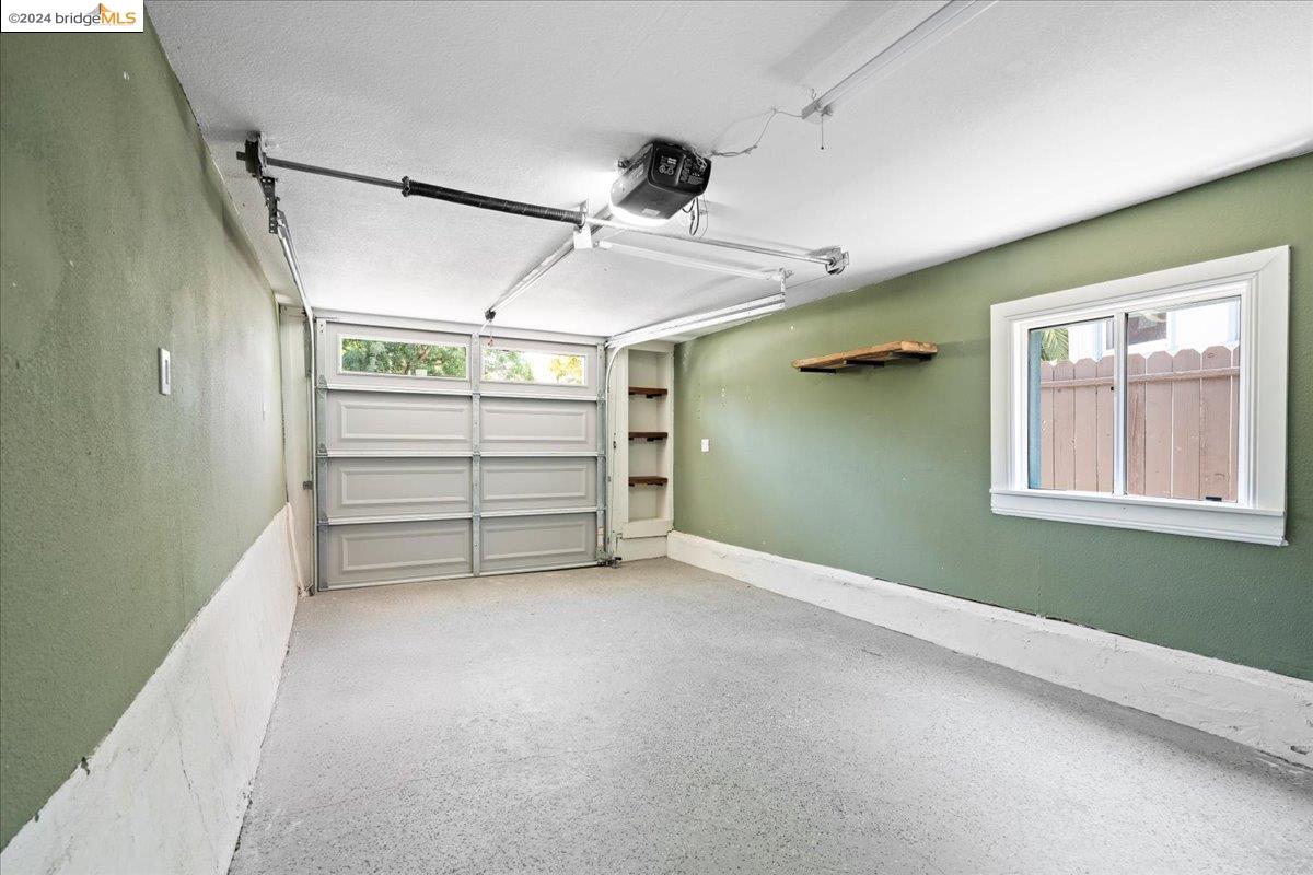 2545 Best Ave