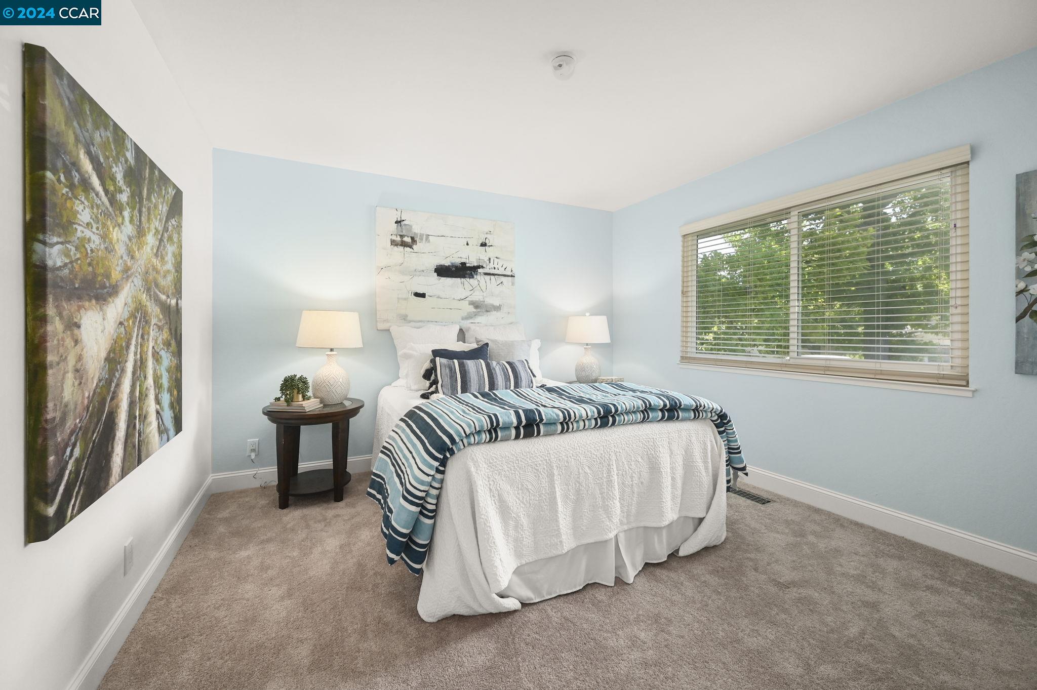 2033 Mohawk Dr