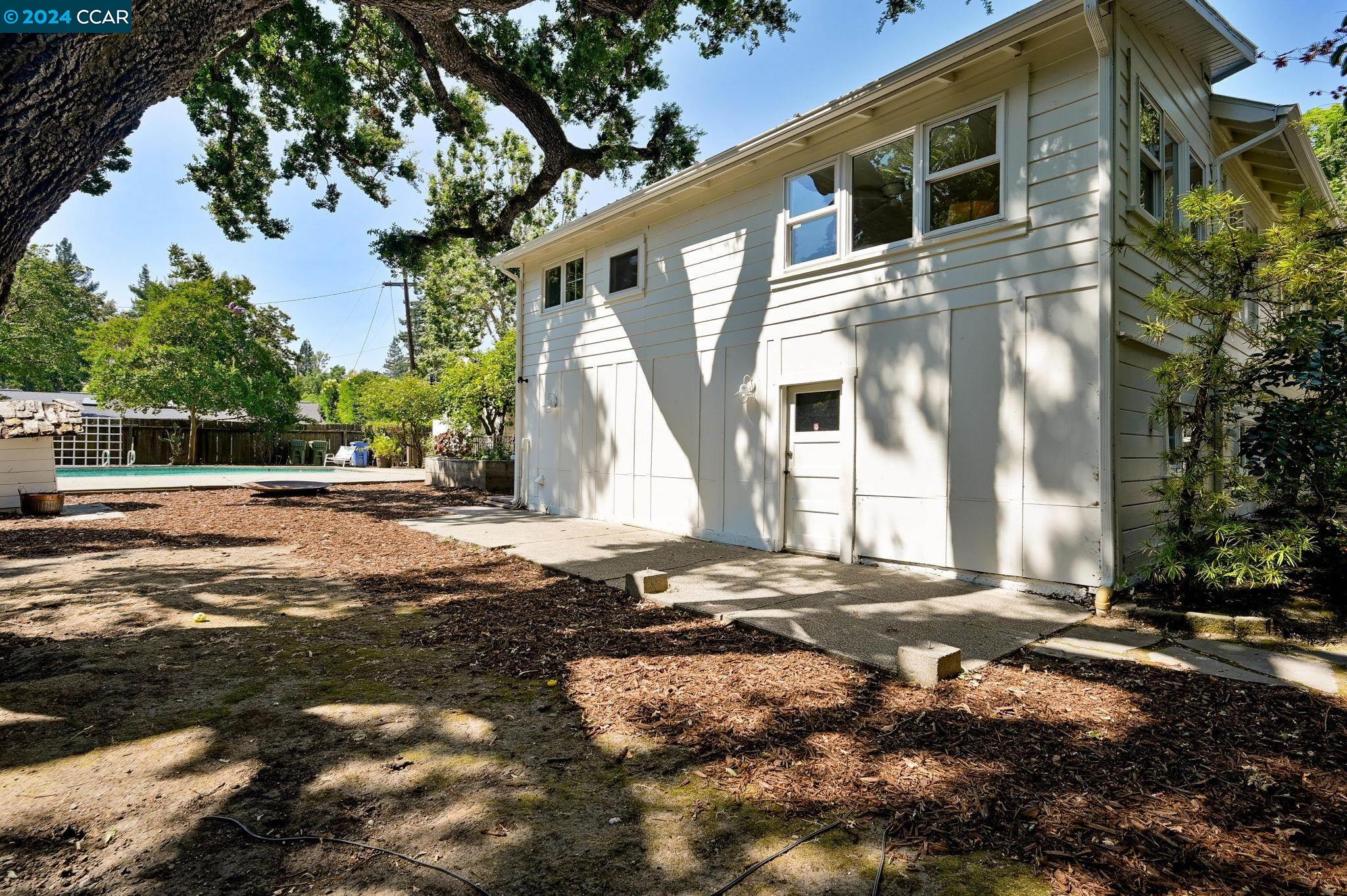 3161 Stanwood